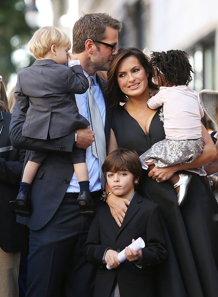 Peter Hermann with wife, Mariska Hargitay and their children attend the ceremony honoring Mariska Hargitay with a Star on The Hollywood Walk of Fame on November 8, 2013 | Source: Getty Images