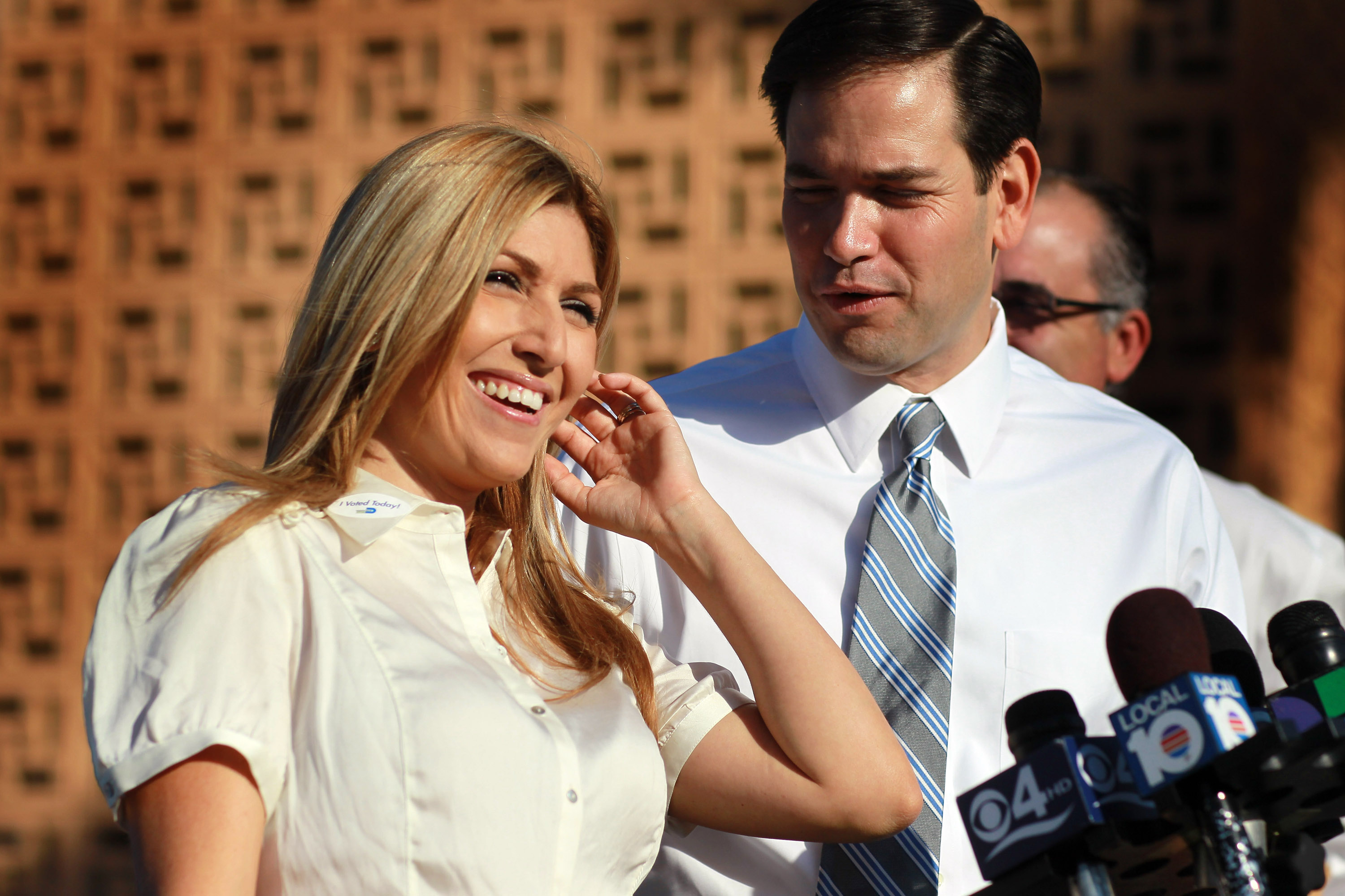 Jeanette and Marco Rubio speaking to the press after voting at an early voting location on October 22, 2010, in Hialeah, Florida. | Source: Getty Images