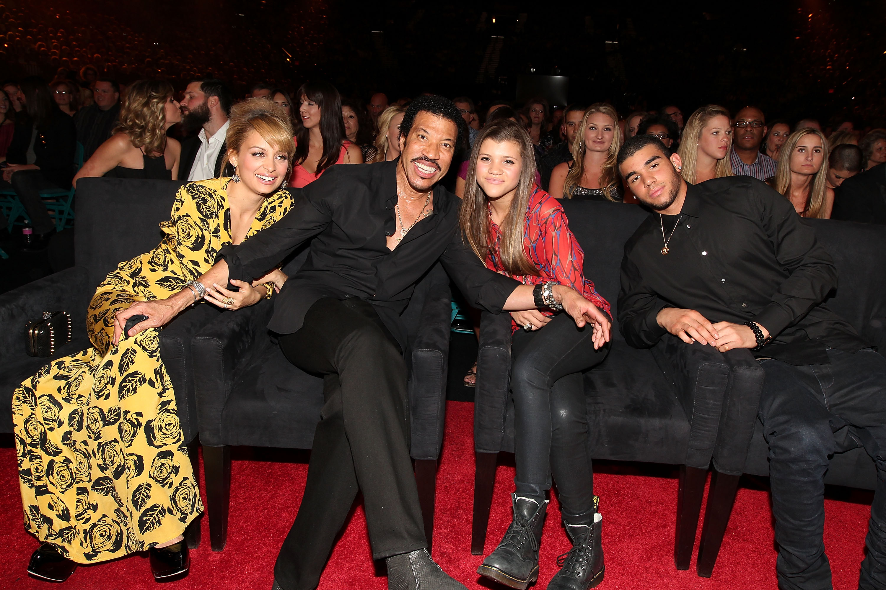 Nicole Richie, Lionel Richie, Sofia Richie and Miles Richie attend Lionel Richie and Friends in Concert at the MGM Grand Garden Arena on April 2, 2012 in Las Vegas, Nevada. | Source: Getty Images