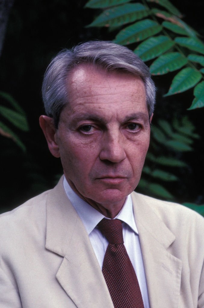 Le journaliste François Debré en septembre 1998 en France. | Photo : Getty Images