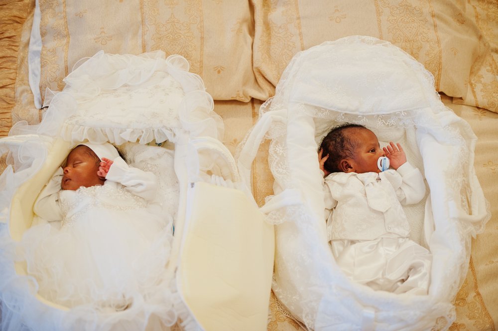 Two babies in baskets | Photo: Shutterstock