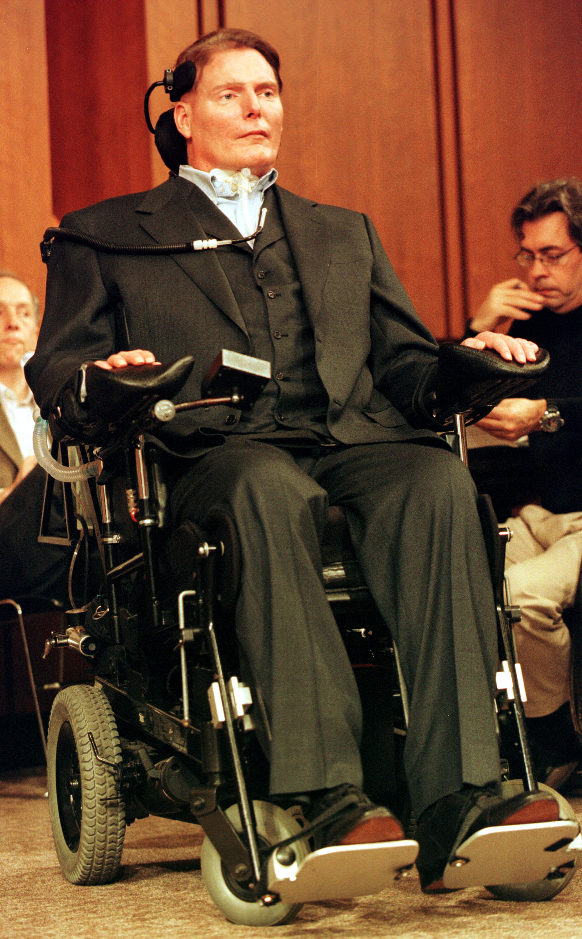 Christopher Reeve before a hearing on stem cell research on April 26, 2000, on Capitol Hill in Washington, DC. | Source: Getty Images