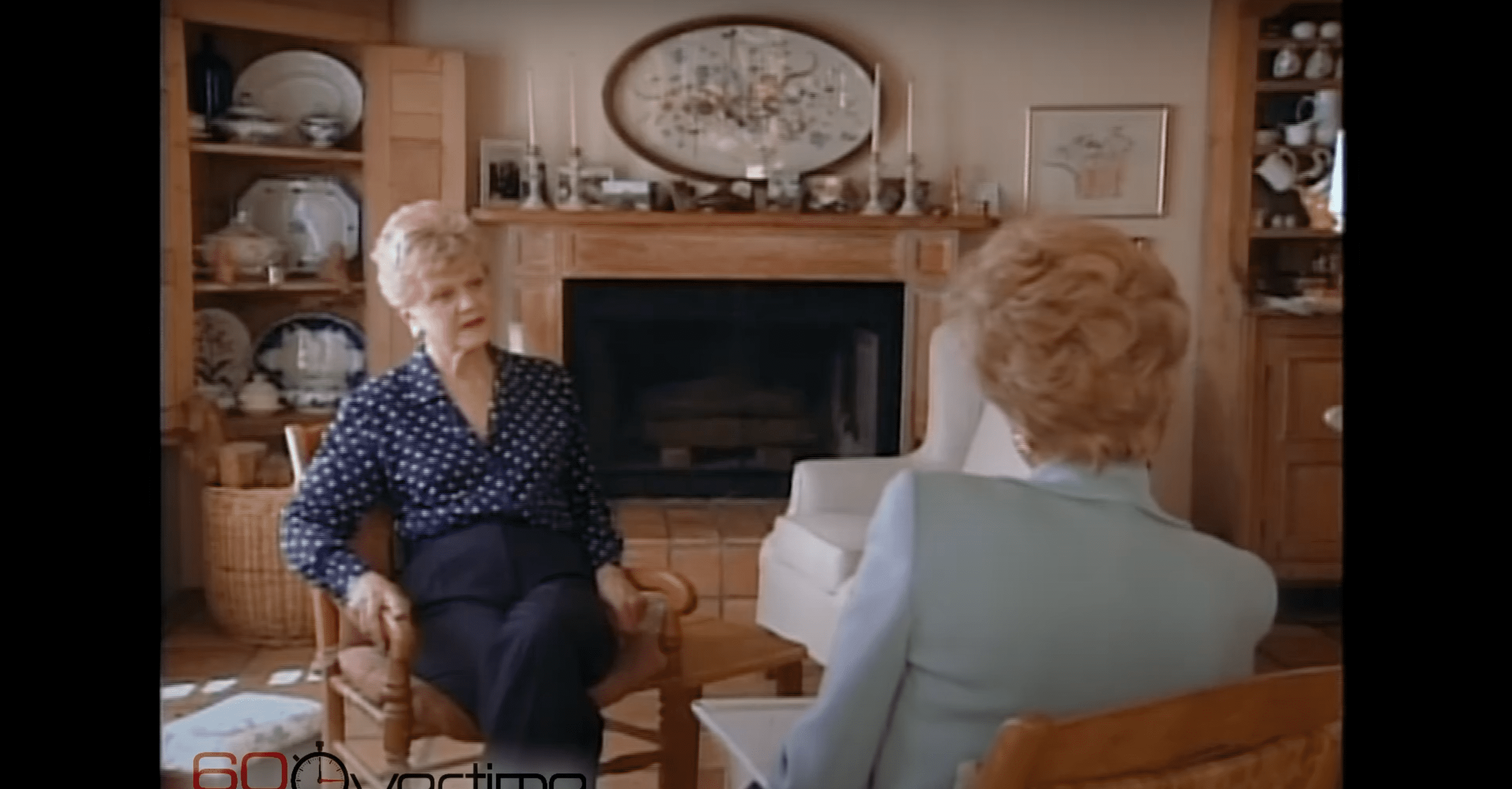 Angela Lansbury being interviewed in her Malibu, Los Angeles home in 1996 | Source: YouTube/60 Minutes