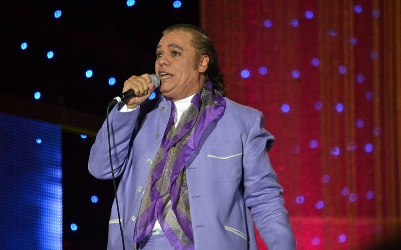 Juan Gabriel en Festival Festival Verano de Iquique. Año 2012. | Imagen: Wikipedia Juan Gabriel en Festival Festival Verano de Iquique. Año 2012. | Imagen: Wikipedia