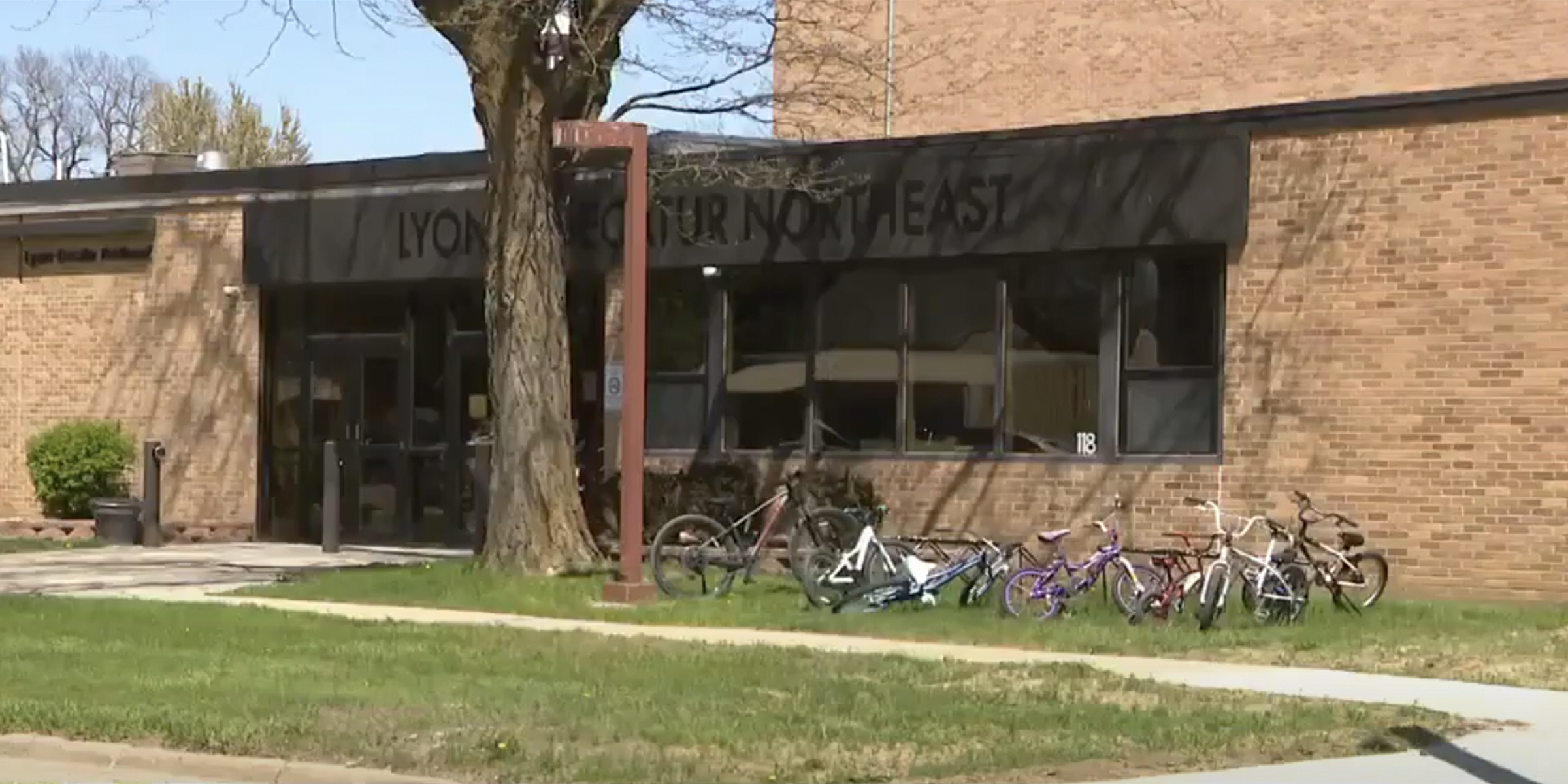 Northeast Elementary School entrance | Source: Youtube/KETV NewsWatch 7