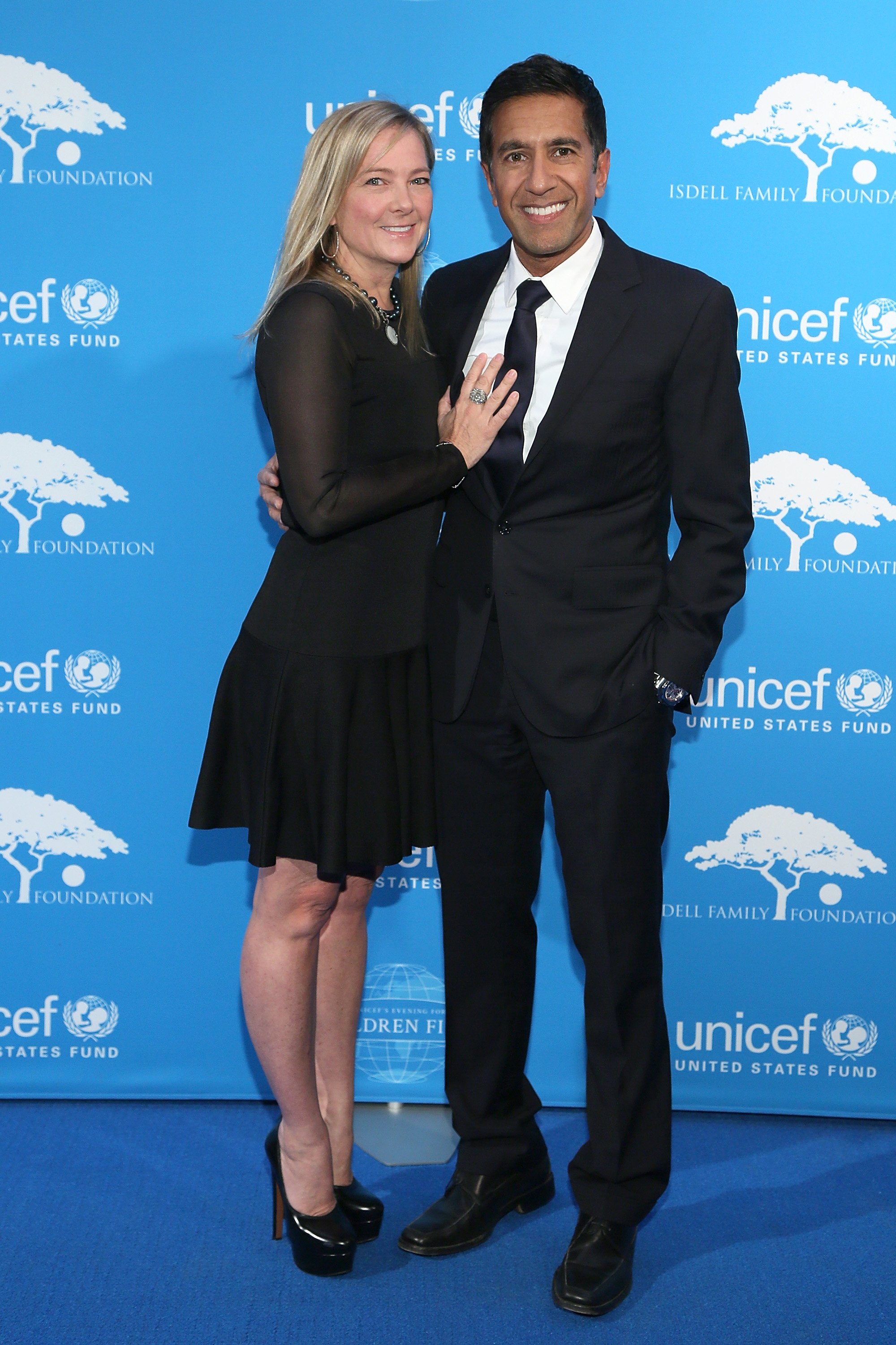 Rebecca Gupta and Sanjay Gupta attend UNICEF's Evening for Children First to Honor Ted Turner on March 30, 2016, in Atlanta, Georgia. | Source: Getty Images