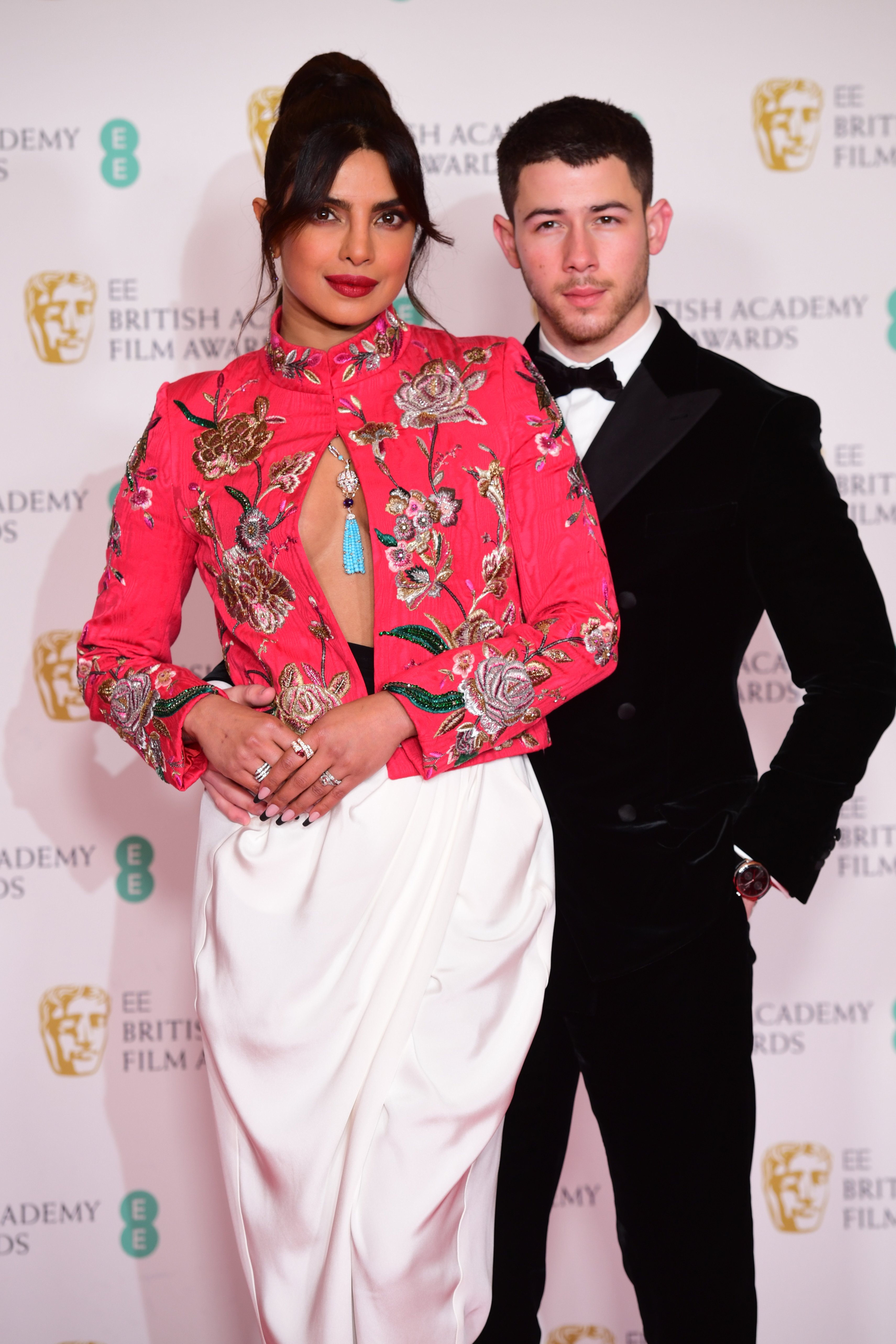 Priyanka Chopra y Nick Jonas en los premios BAFTA 2021 en Londres. | Foto: Getty Images
