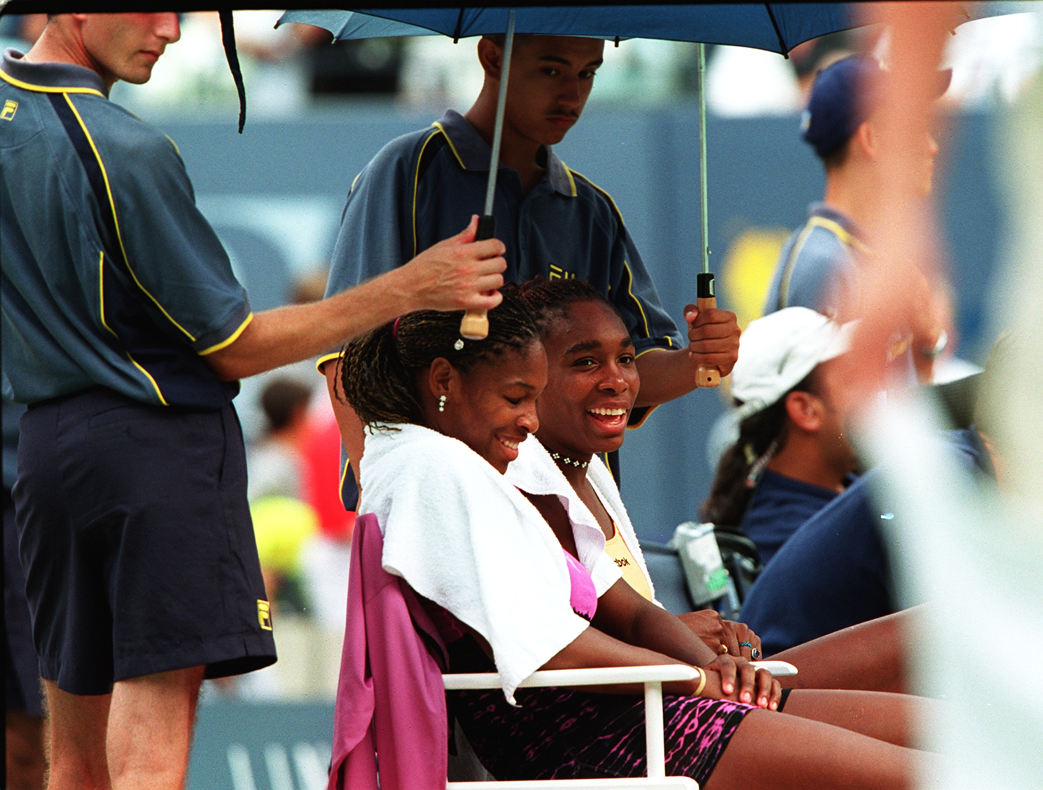 Serena Williams and sister Venus Williams in Flushing Meadows, New York on August 30,2000. | Source: Getty Images