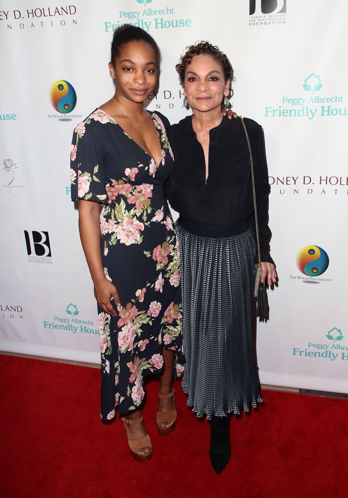 Imani Duckett & Jasmine Guy at The Beverly Hilton Hotel on Oct. 27, 2018 in California | Photo: Getty Images