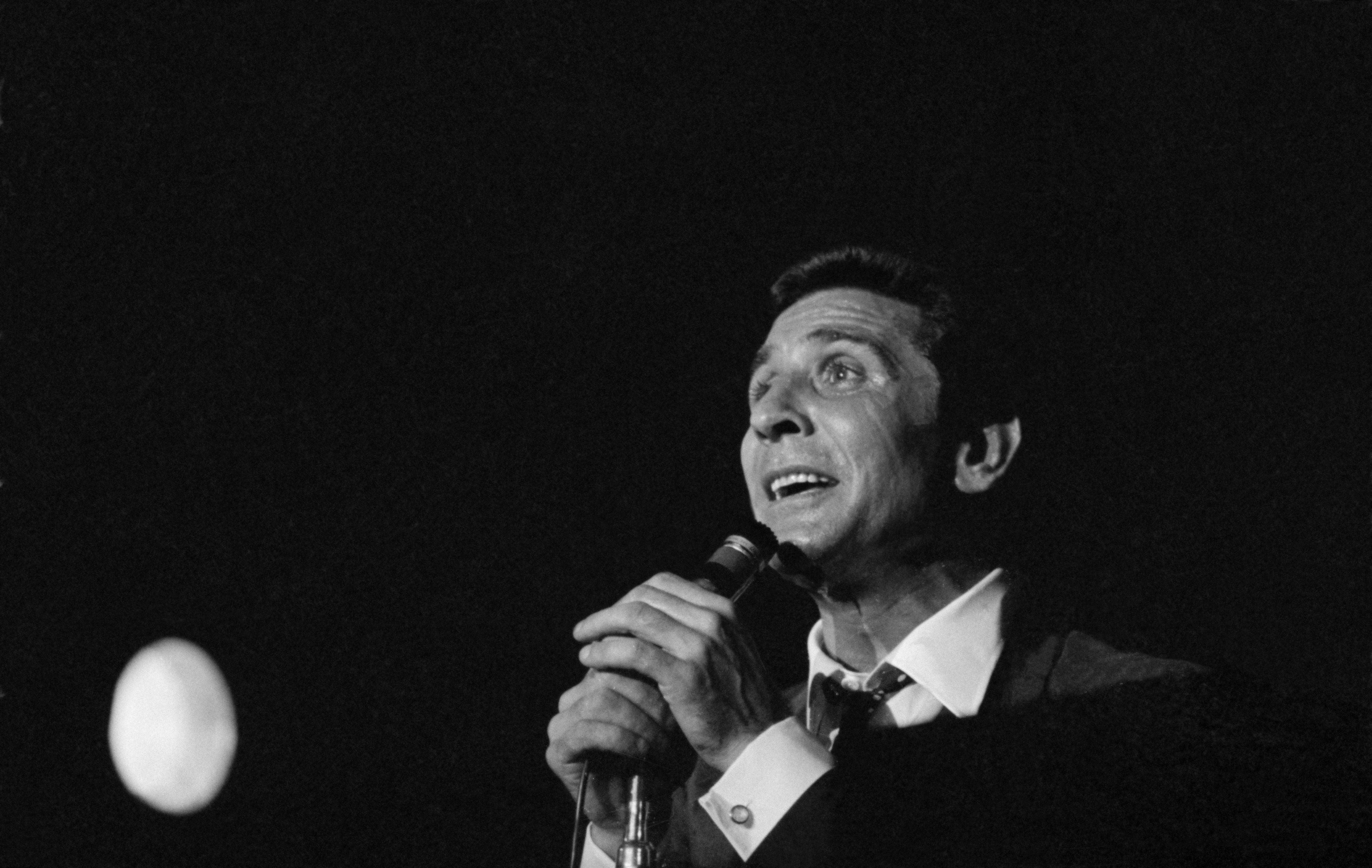 Quelles Sont Les Origines De Gilbert Bécaud