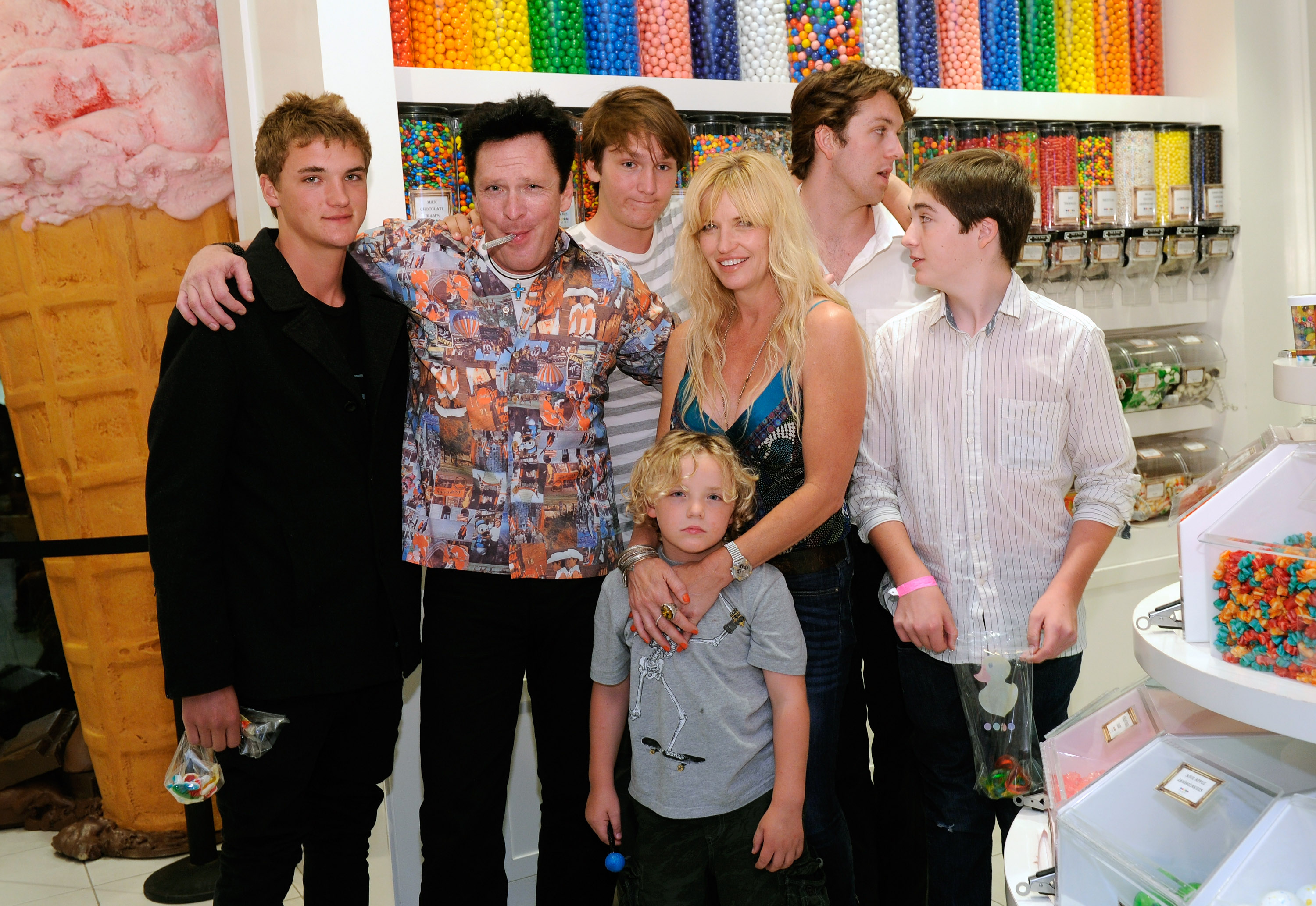 Michael and DeAnna Madsen with their late son Hudson Madsen and Max, Luke, Christian, and Kalvin Madsen at the Sugar Factory in Las Vegas, Nevada on July 16, 2011 | Source: Getty Images