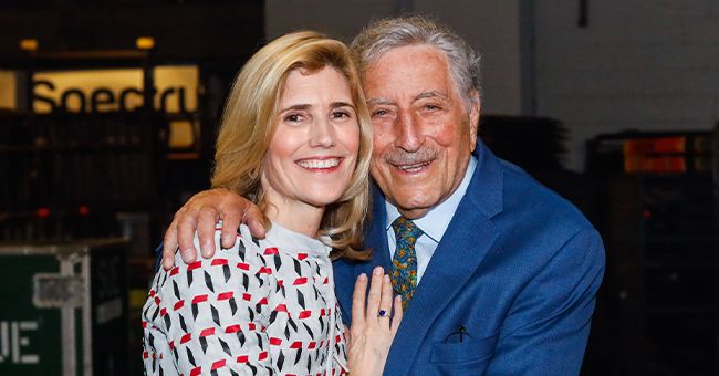Tony Bennett and Susan Crow backstage at the 63rd sold out show of Billy Joel's residency at Madison Square Garden in New York City | Photo: Myrna M. Suarez/Getty Images