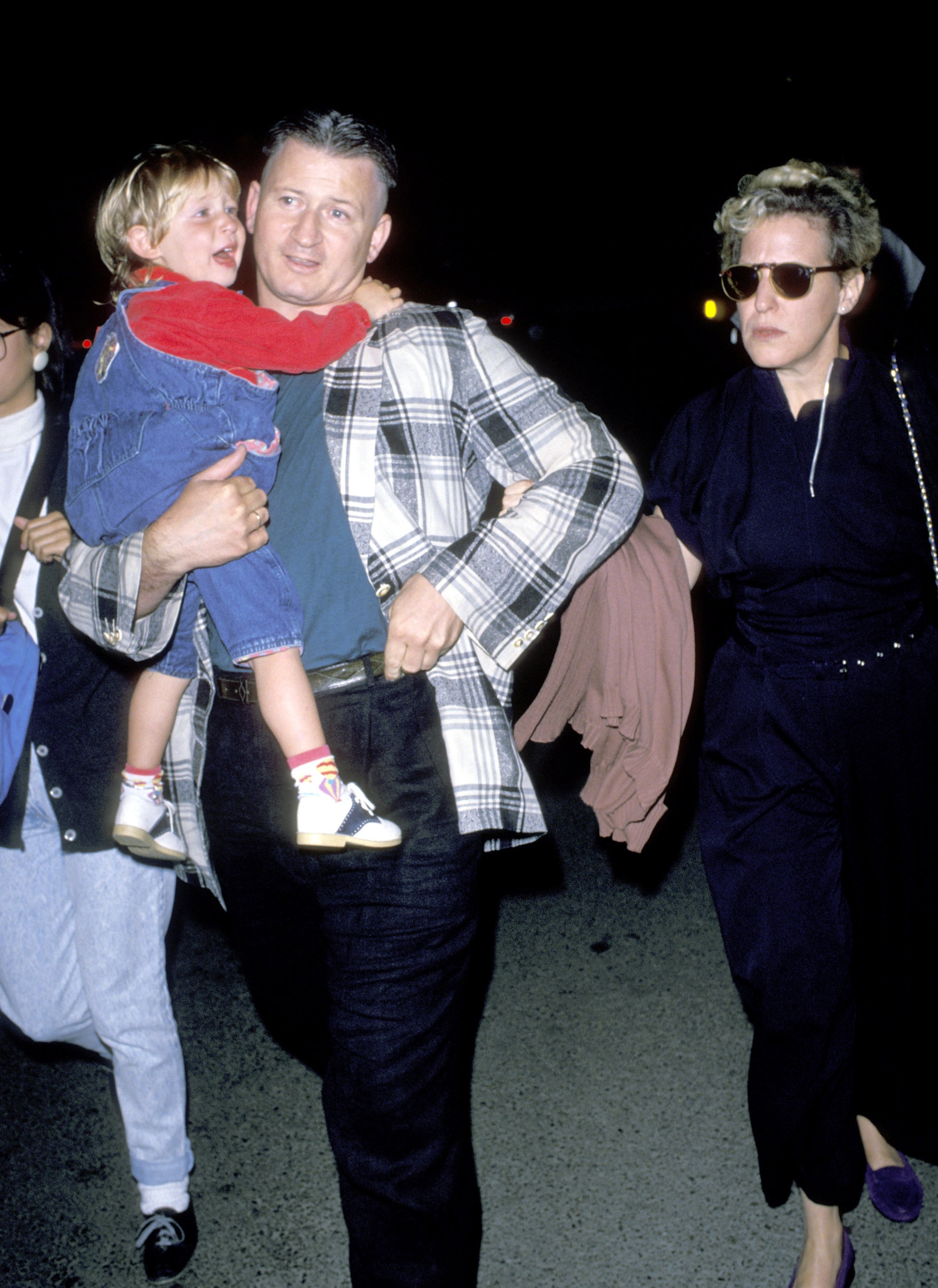 Sophie von Haselberg, Martin von Haselberg and Bette Midler in 1989. | Source: Getty Images