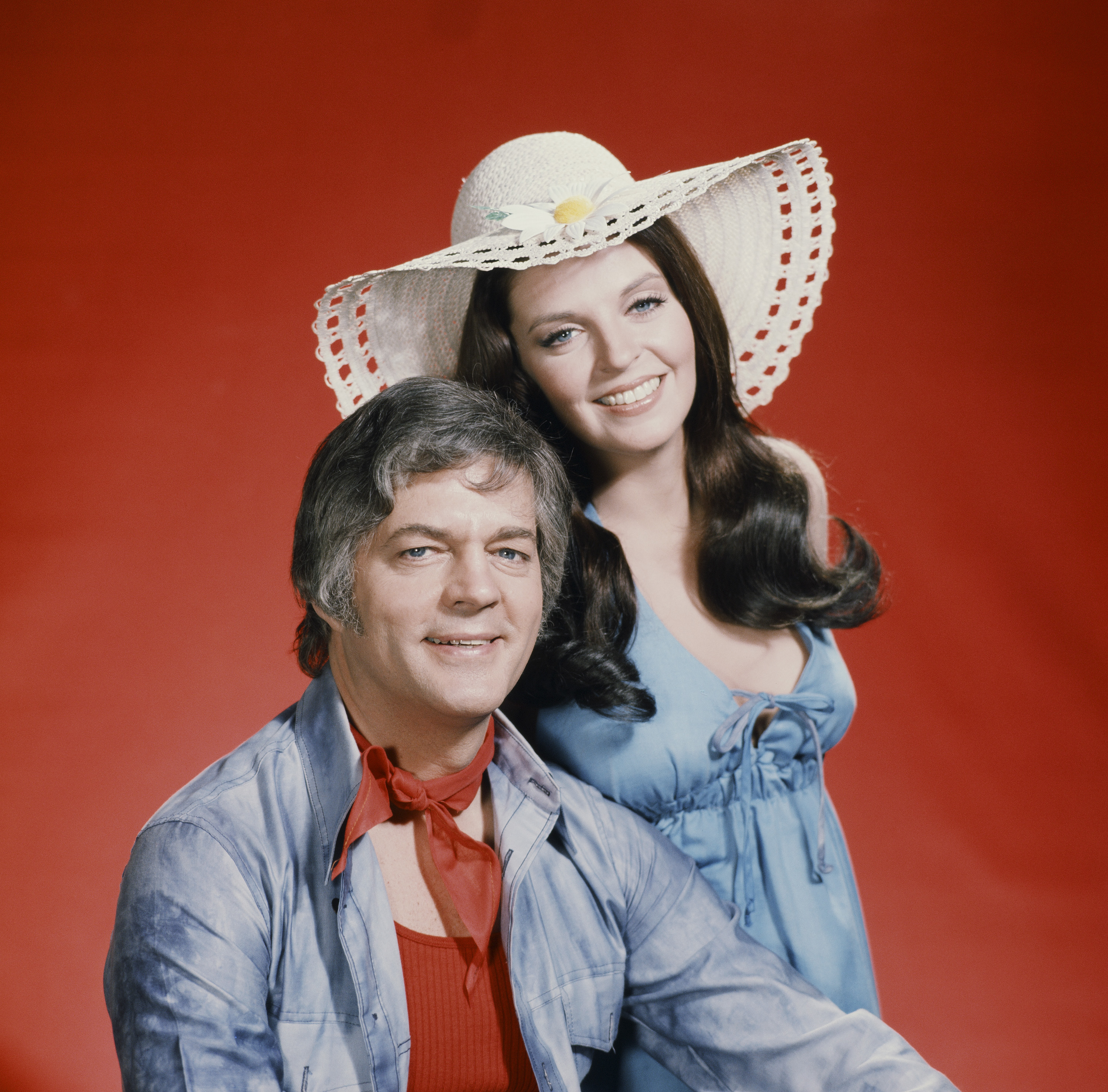 Actor Bill Hayes as Doug Williams pictured with actress Susan Seaforth Hayes as Julie Williams in "Days of Our Lives" on May 28, 1973 | Source: Getty Images