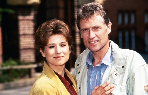 Unser Lehrer Doktor Specht, Familienfernsehserie, Deutschland 1991 - 1999, Darsteller: Corinna Harfouch, Robert Atzorn | Quelle: Getty Images