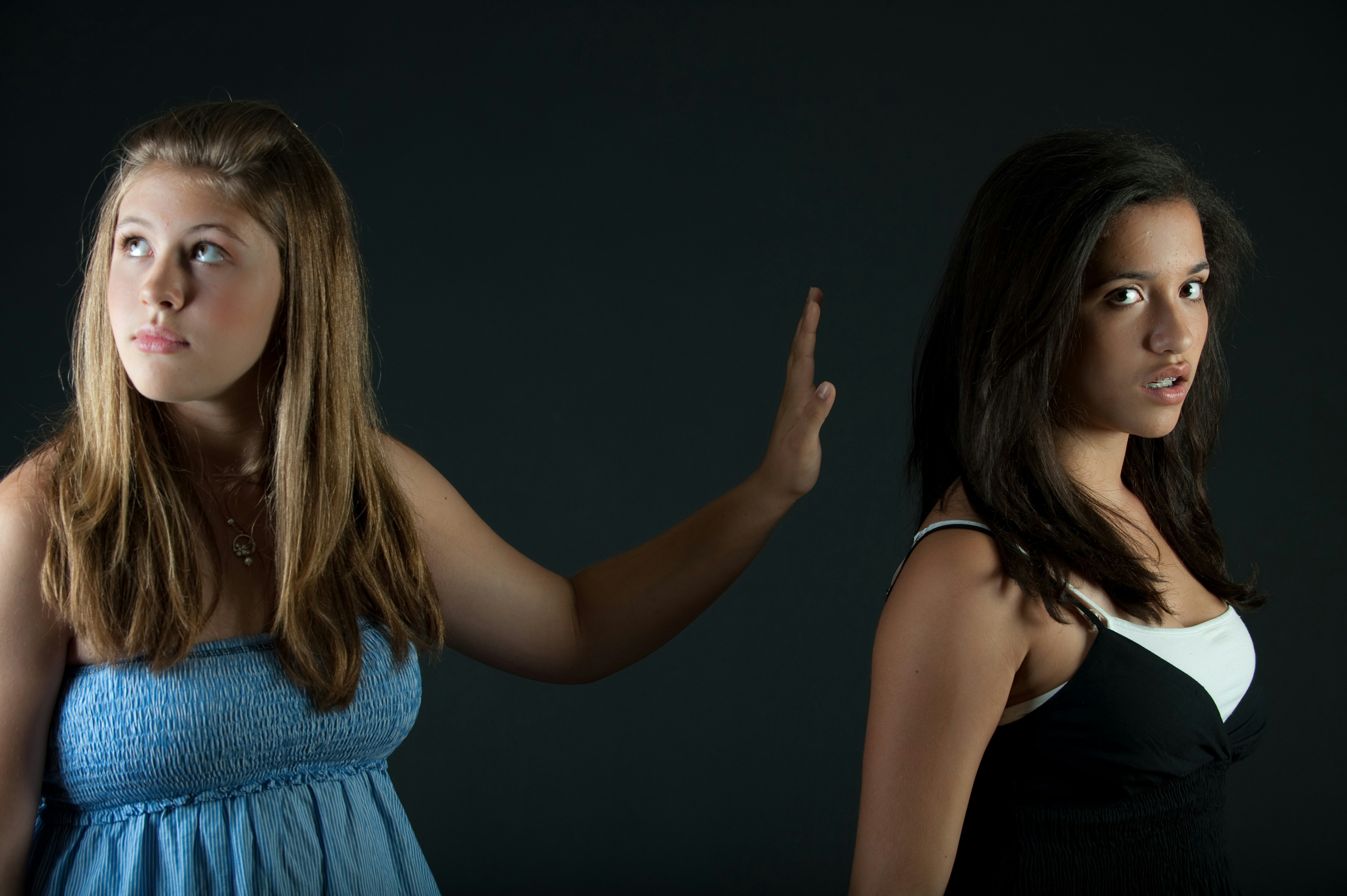 Women disagreeing | Source: Unsplash