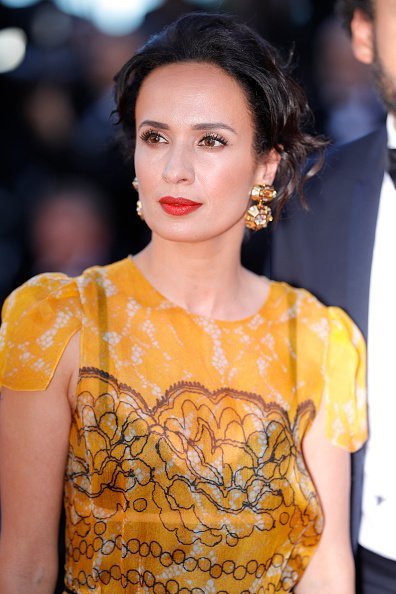Amelle Chahb assiste à la projection de "Okja" lors du 70ème Festival de Cannes au Palais des Festivals le 19 mai 2017 à Cannes, France. | Photo : Getty Images Amelle Chahb assiste à la projection de "Okja" lors du 70ème Festival de Cannes au Palais des Festivals le 19 mai 2017 à Cannes, France. | Photo : Getty Images