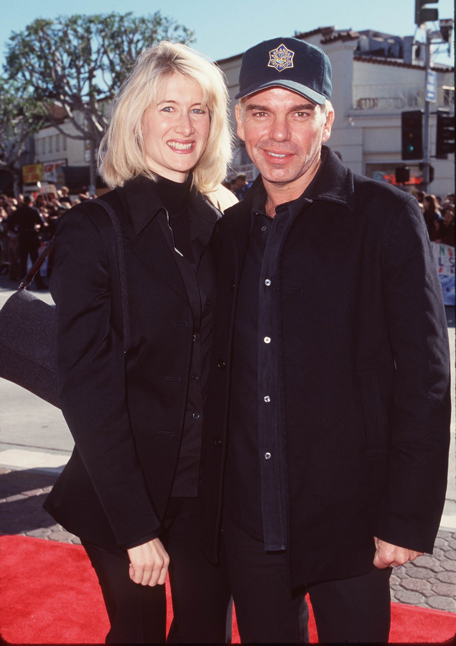 Laura Dern and Billy Bob Thornton on December 5, 1998 | Source: Getty Images 