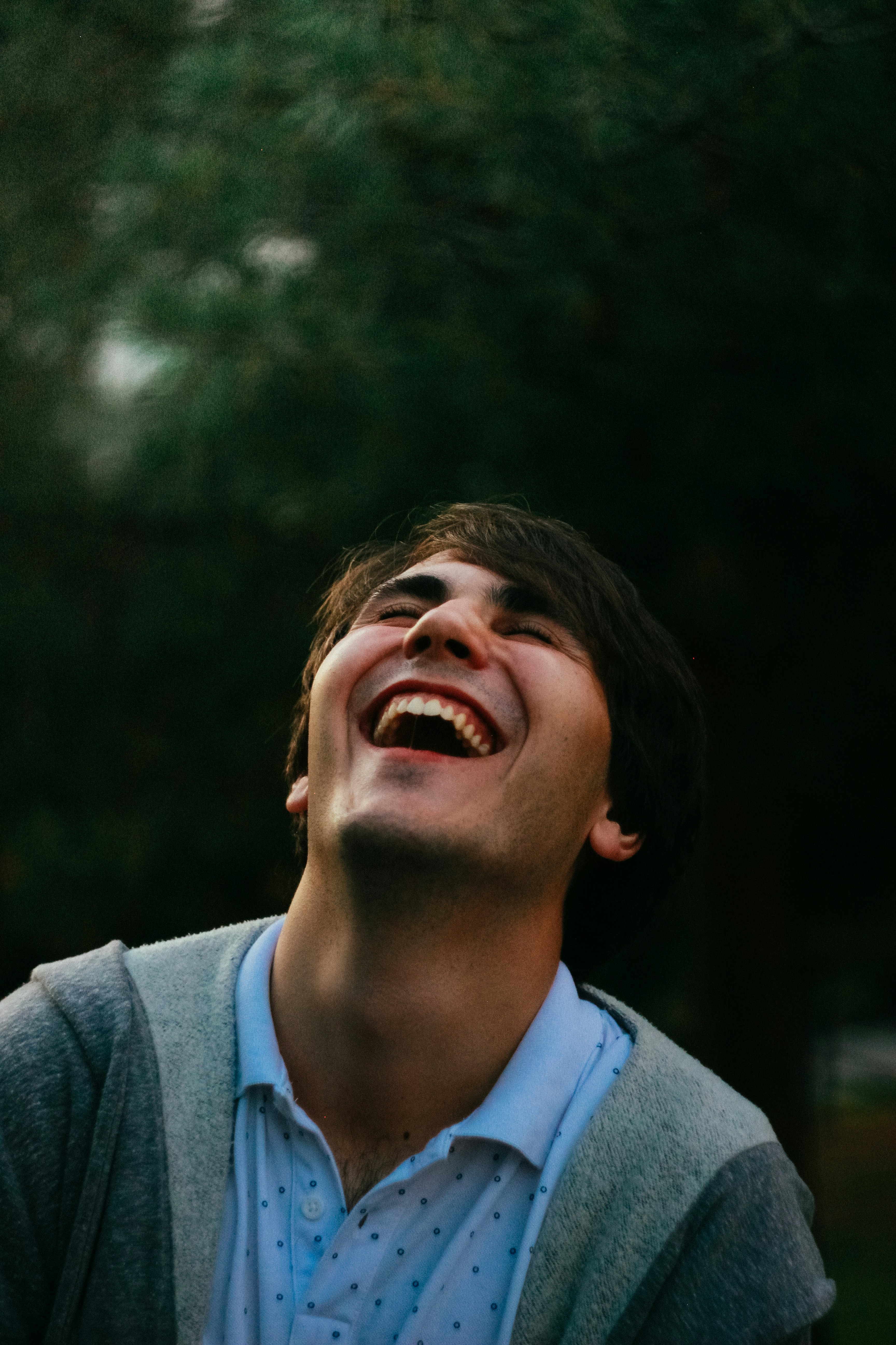 A laughing man | Source: Unsplash