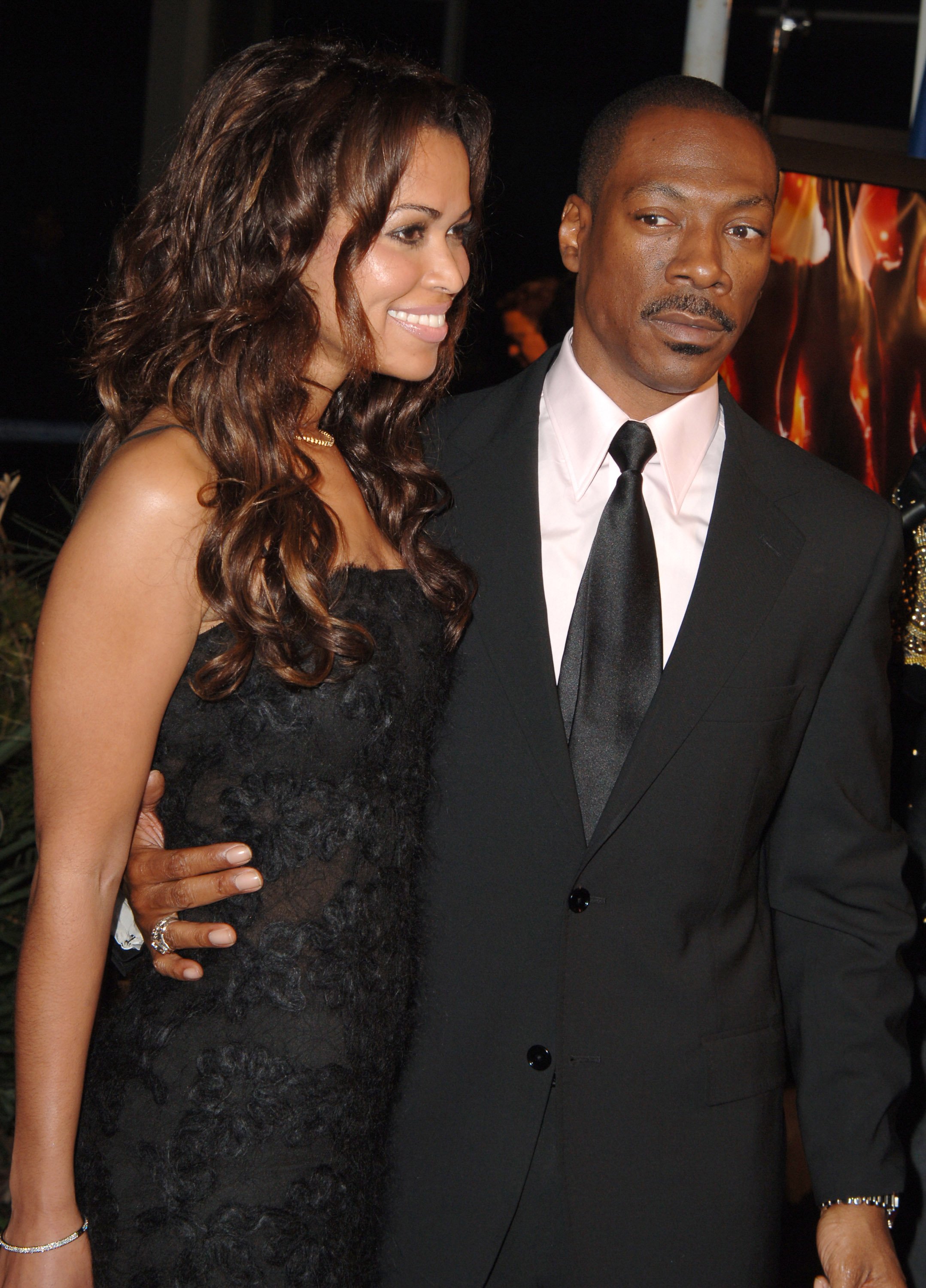 Tracey Edmonds and Eddie Murphy during "Dreamgirls" Los Angeles Premiere - Arrivals at Wilshire Theatre in Beverly Hills, California | Source: Getty Images
