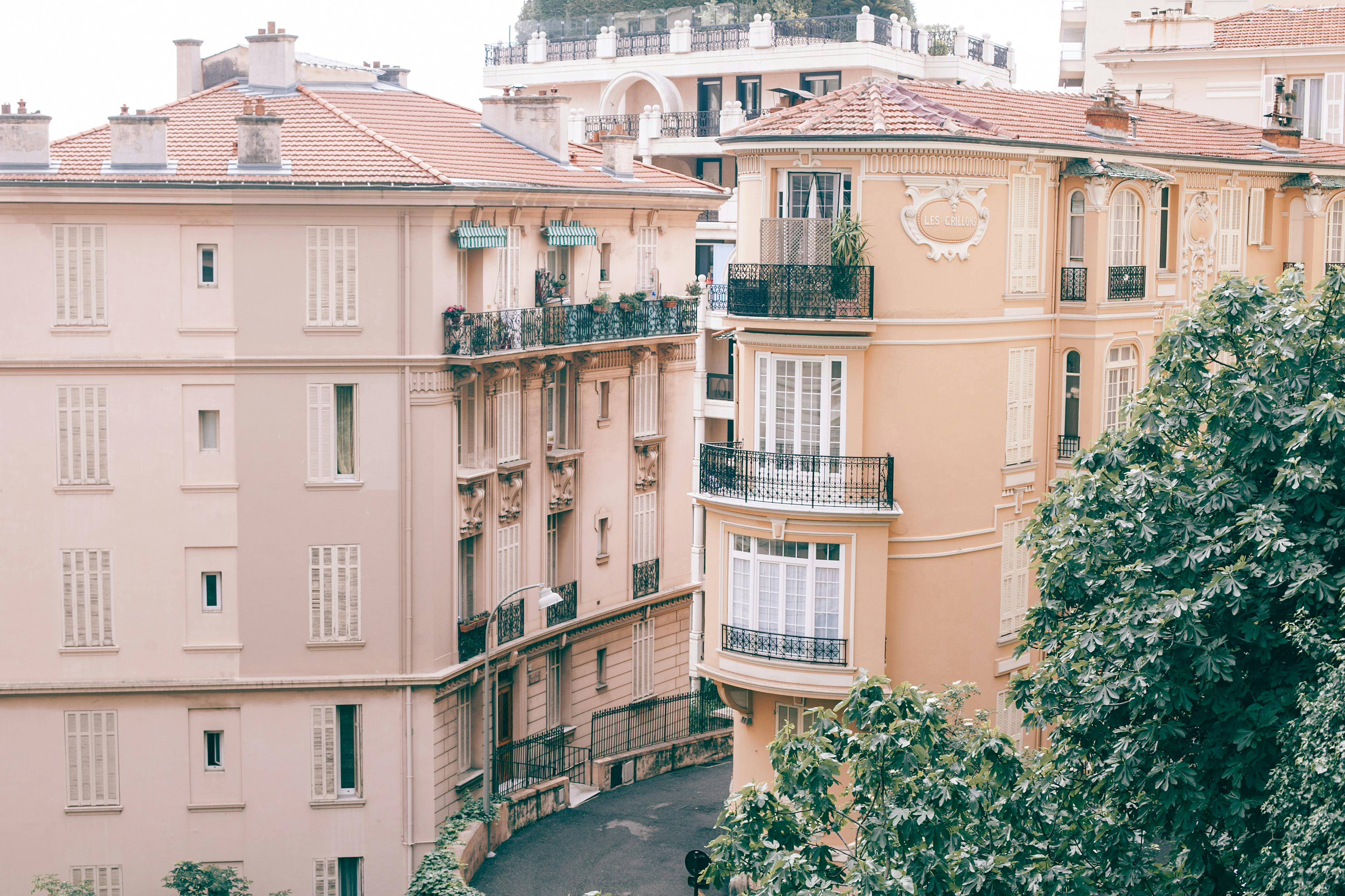 A beautiful neighborhood | Source: Pexels