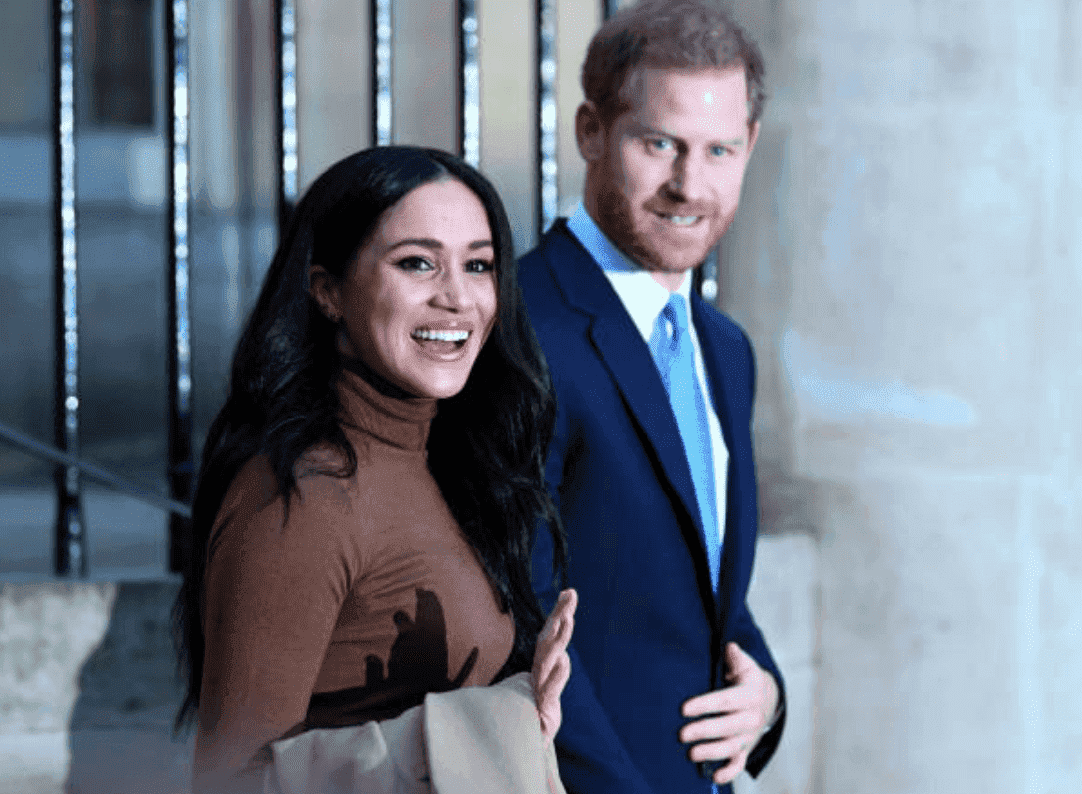 Prince Harry and Meghan Markle wave at crowds after a visit at Canada House, on January 7, 2020, in London, England | Source: DANIEL LEAL-OLIVAS - WPA Pool/Getty Images