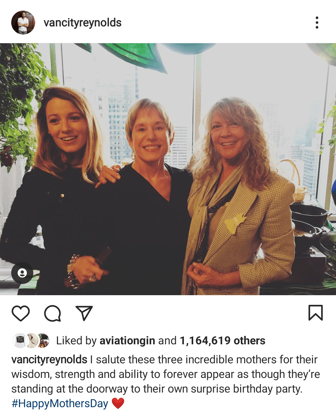 Blake Lively, Elaine Lively, and Tammy Reynolds | Photo; Instagram/vancityreynolds