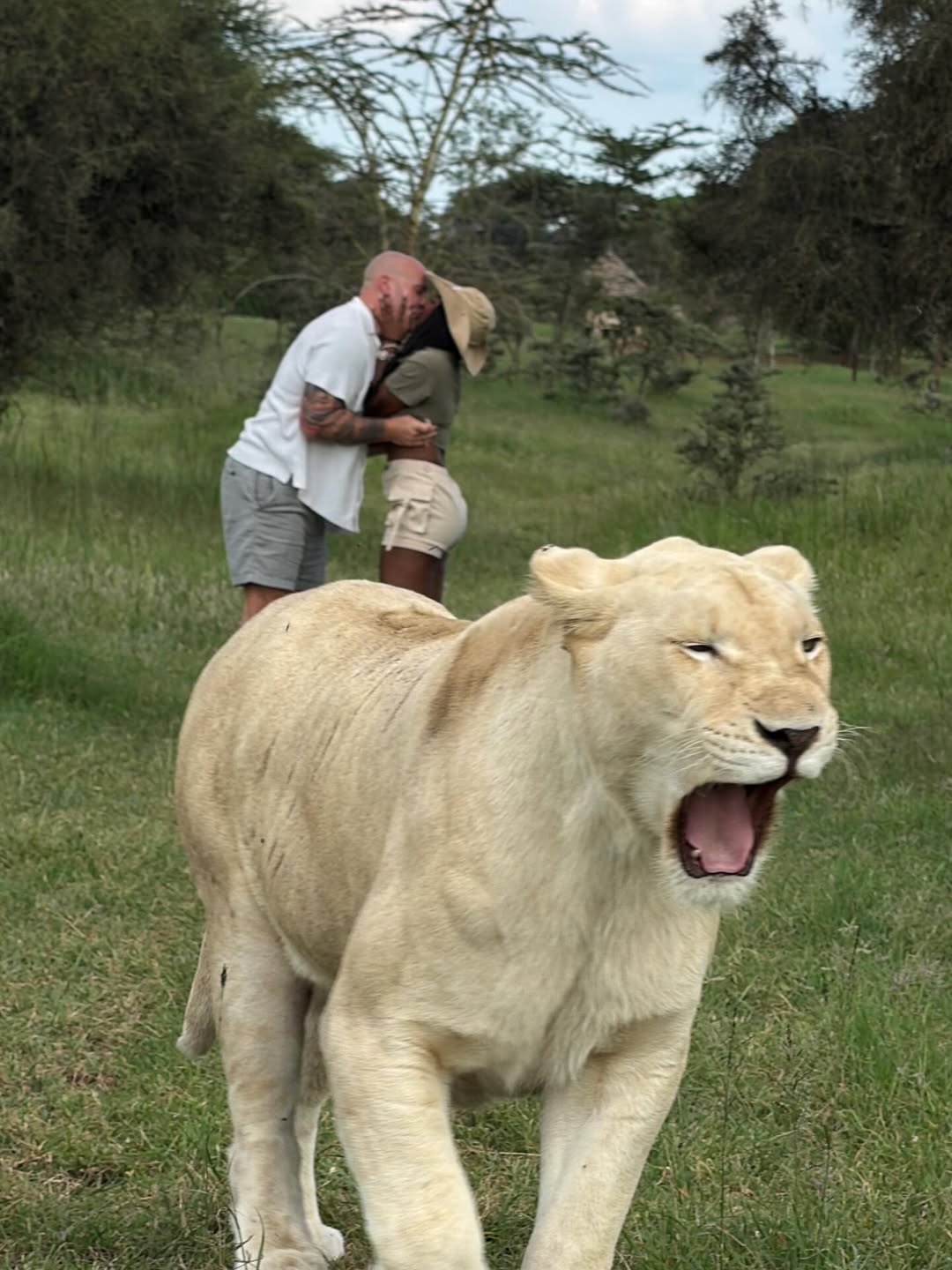Ashlee Jenae and her fiancé, Joe, embrace in a post dated April 4, 2026 | Source: Instagram/ashleejenae
