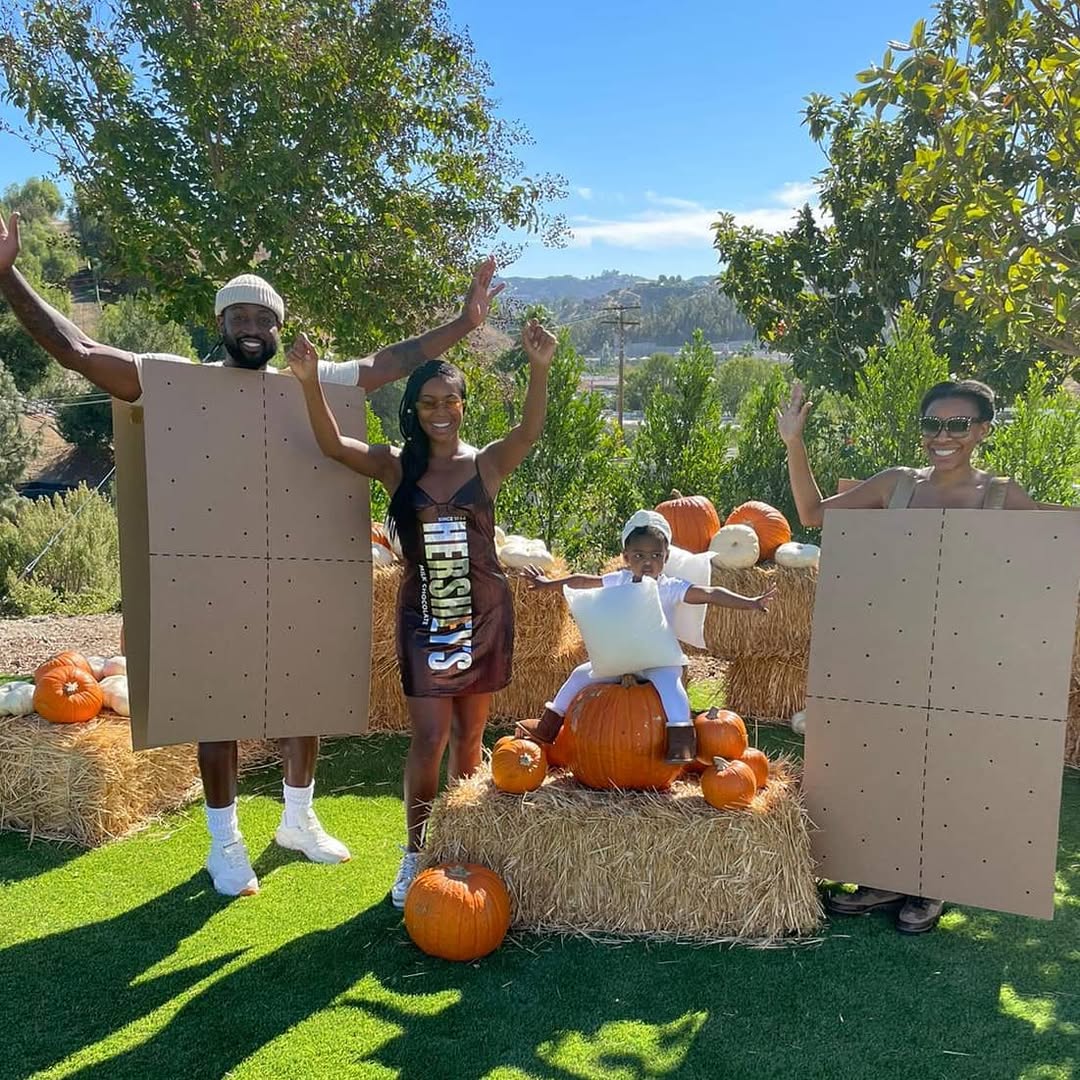 Gabrielle Union and her family from a post dated October 31, 2020. | Source: Instagram/gabunion