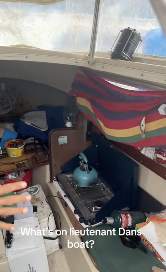 Inside Lieutenant Dan's sail boat. | Source: TikTok/terrenceconcannon