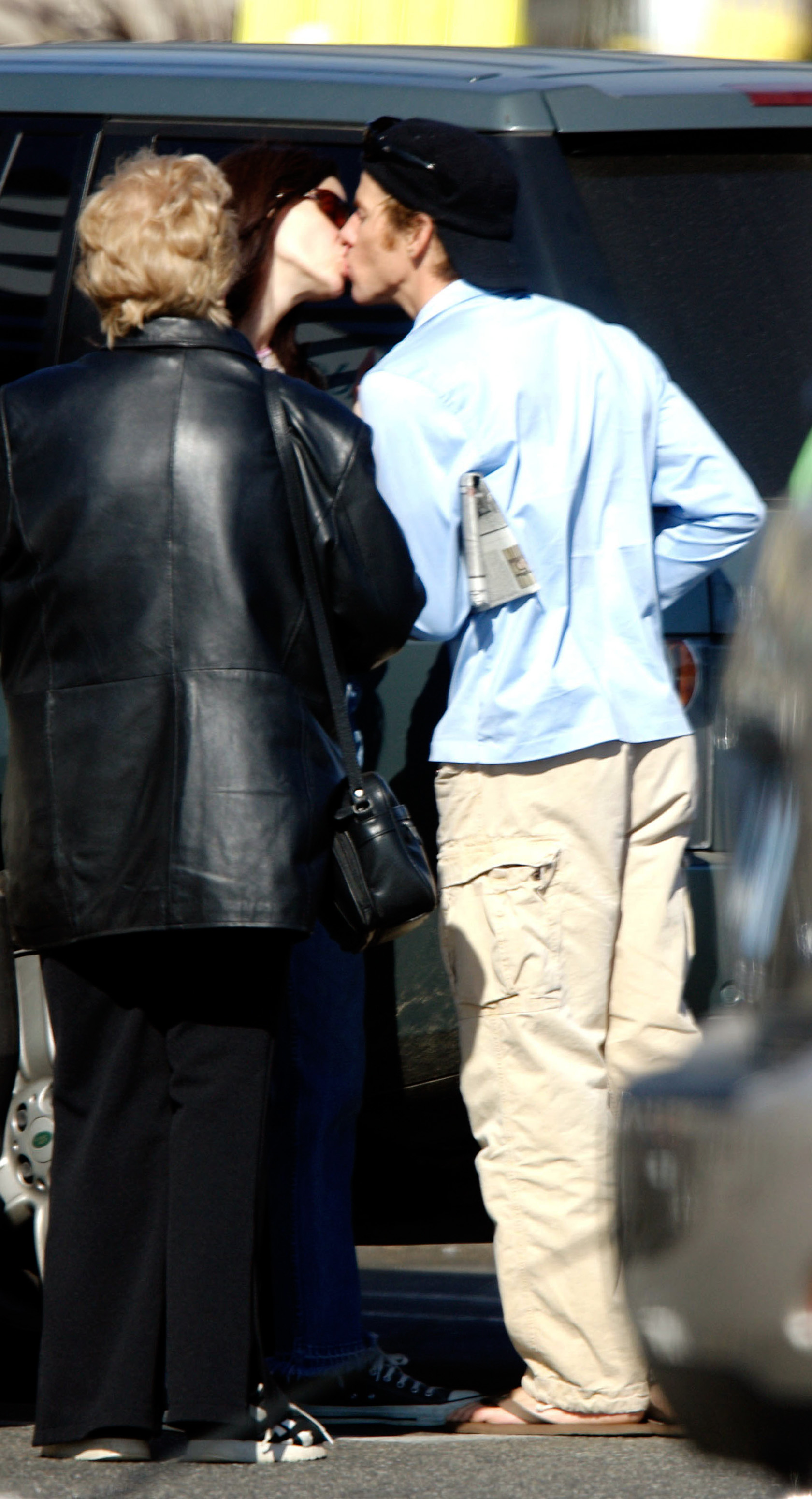 The superstar and her husband are seen in Los Angeles, California, January 22, 2006. | Source: Getty Images