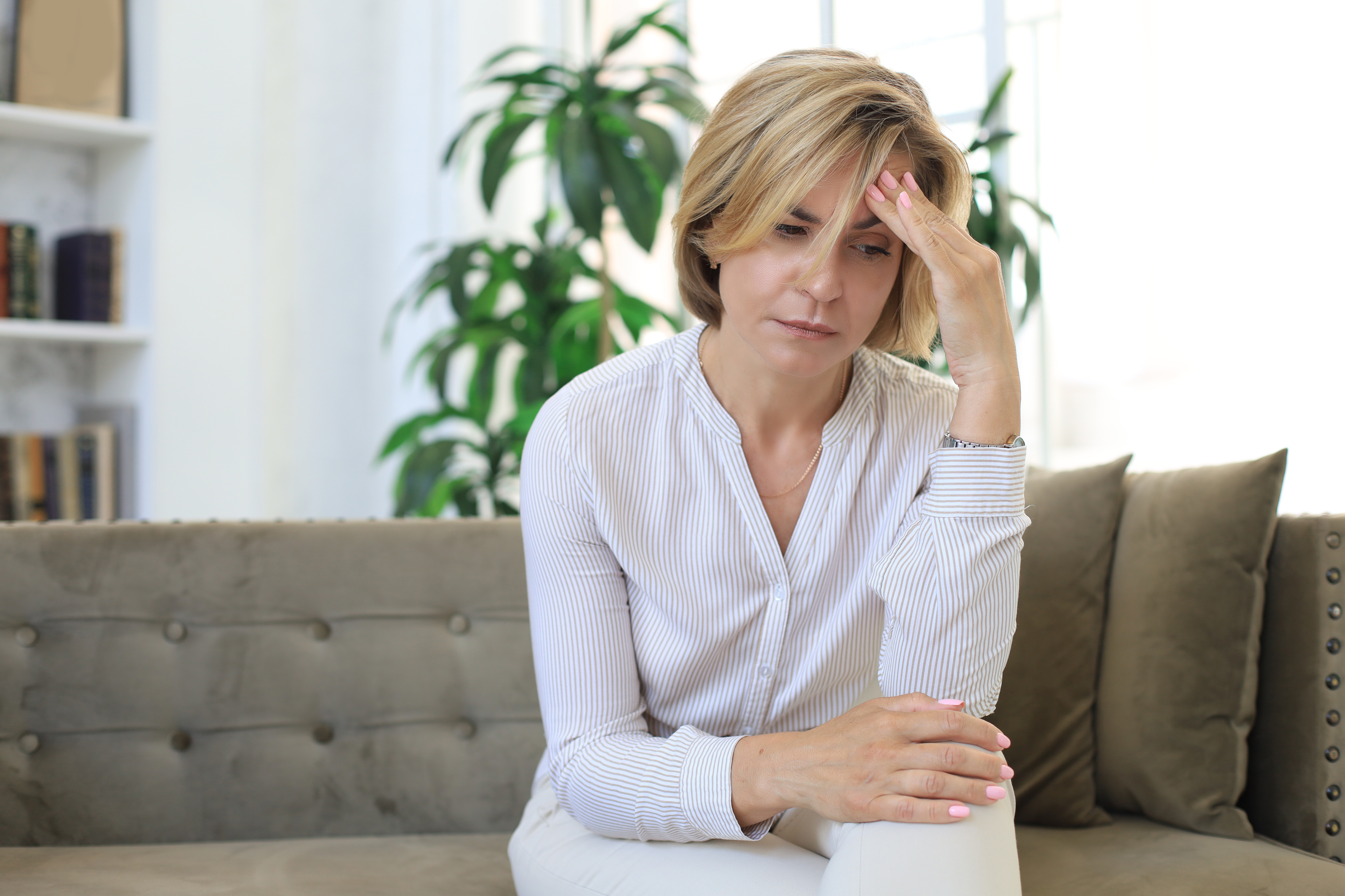 Worried woman | Source: Shutterstock