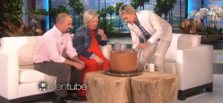 Ellen cuts the cake