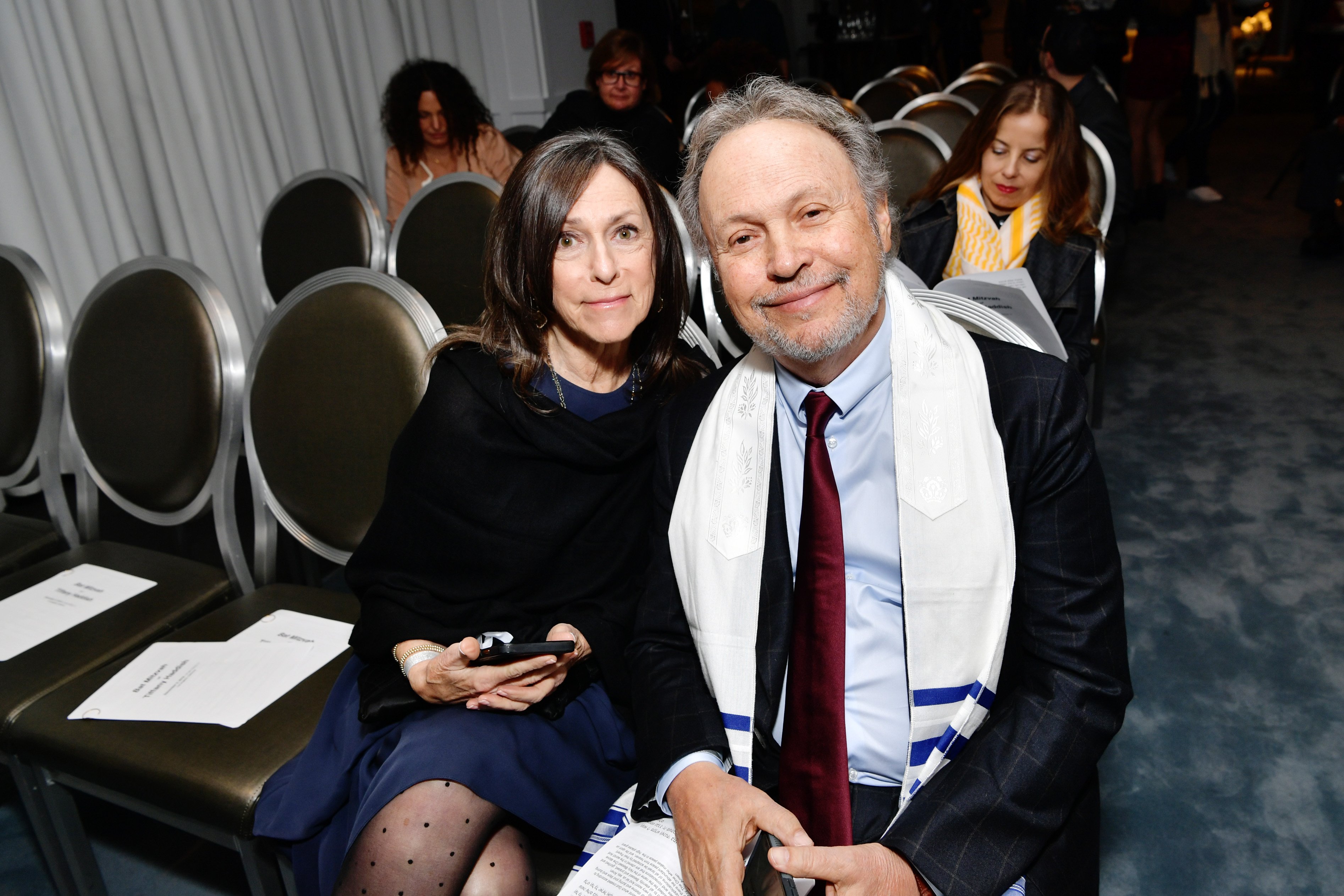 Janice Crystal and Billy Crystal on December 03, 2019 in Beverly Hills, California | Source: Getty Images