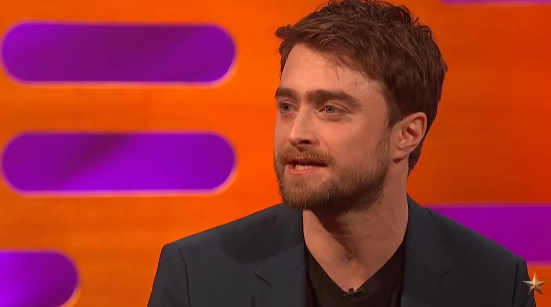 Daniel Radcliffe appears on "The Graham Norton Show" in January 2020. | Source: YouTube/The Graham Norton Show