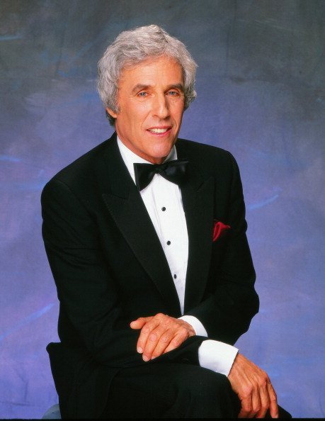  Burt Bacharach poses for a portrait in 1987, in Los Angeles, California. | Source: Getty Images.