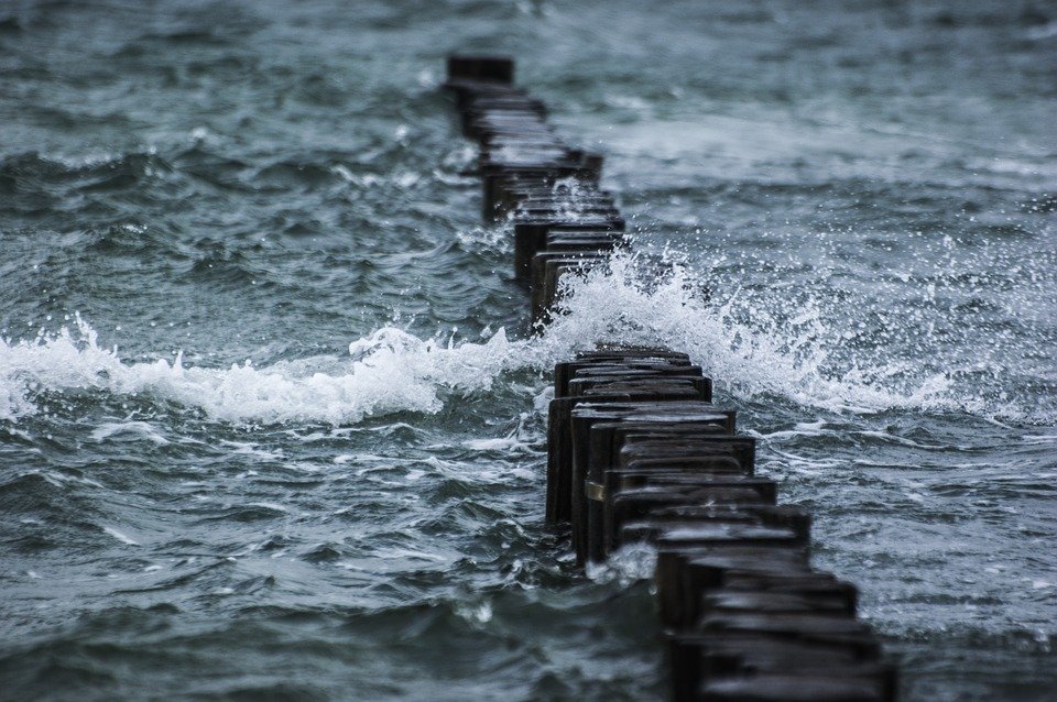 Rompeolas / Imagen tomada de: Pixabay Rompeolas / Imagen tomada de: Pixabay