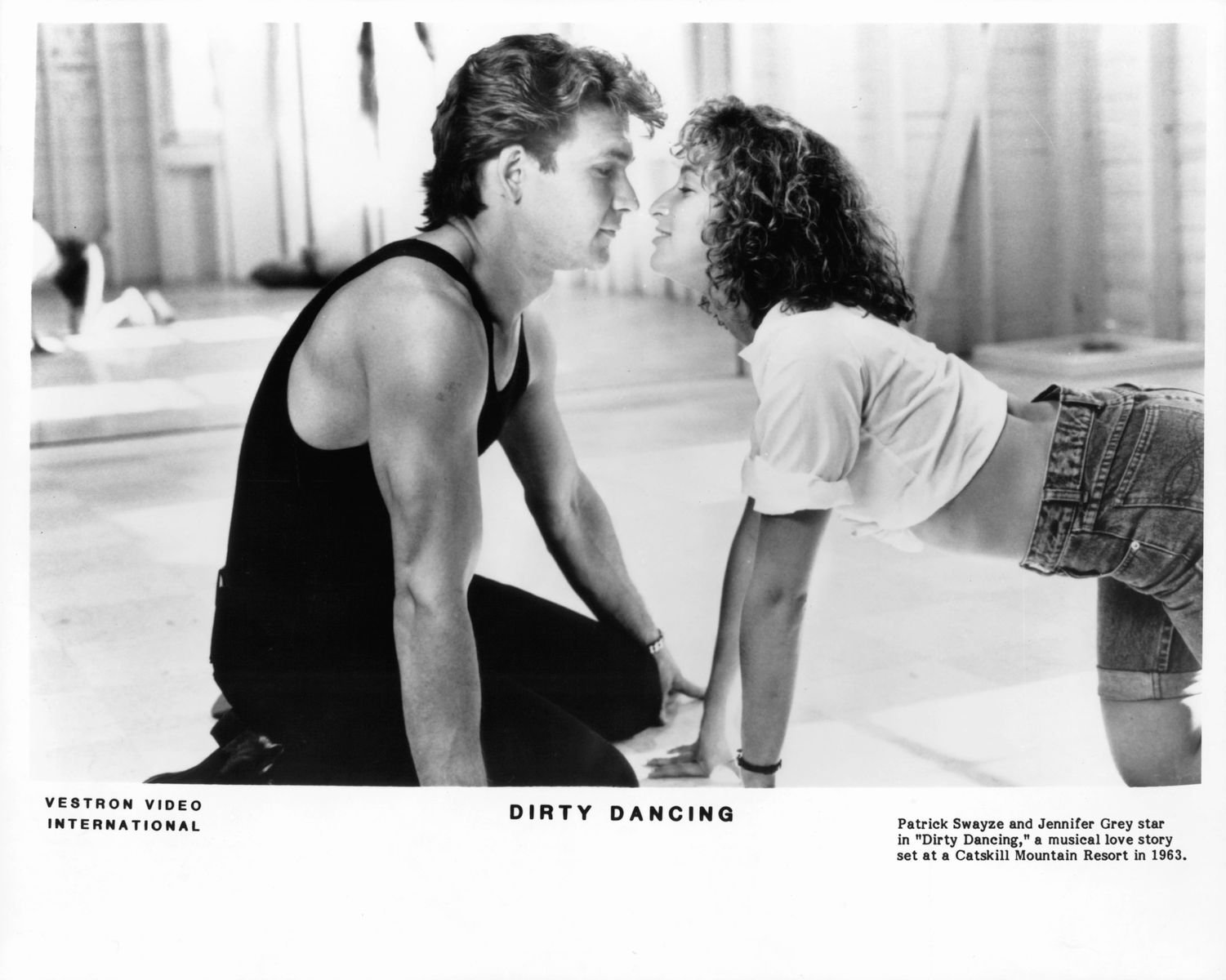 Patrick Swayze and Jennifer Grey in a scene from the film 'Dirty Dancing', 1987 | Source: Getty Images)