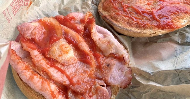 An opened up McDonald’s bacon roll. | Source: twitter.com/nypost
