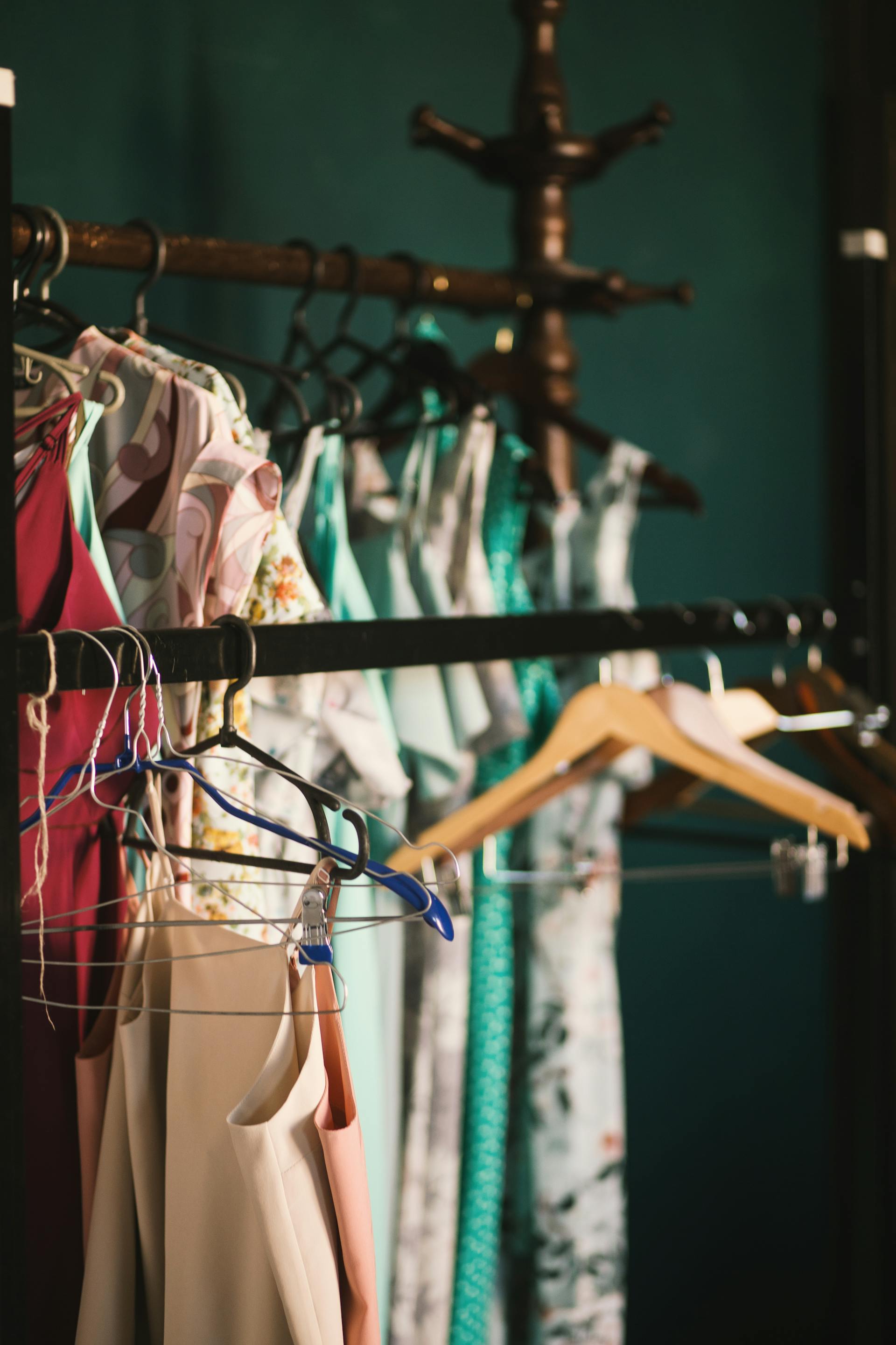 A rack of clothing | Source: Pexels