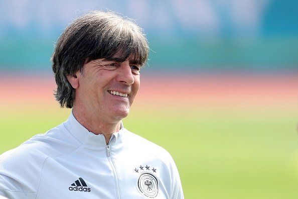 Bundestrainer Joachim Löw besucht eine Trainingseinheit der deutschen Mannschaft im Rahmen des EURO2020-Trainingslagers in der Herzo-Base am 11. Juni 2021 | Quelle: Getty Images