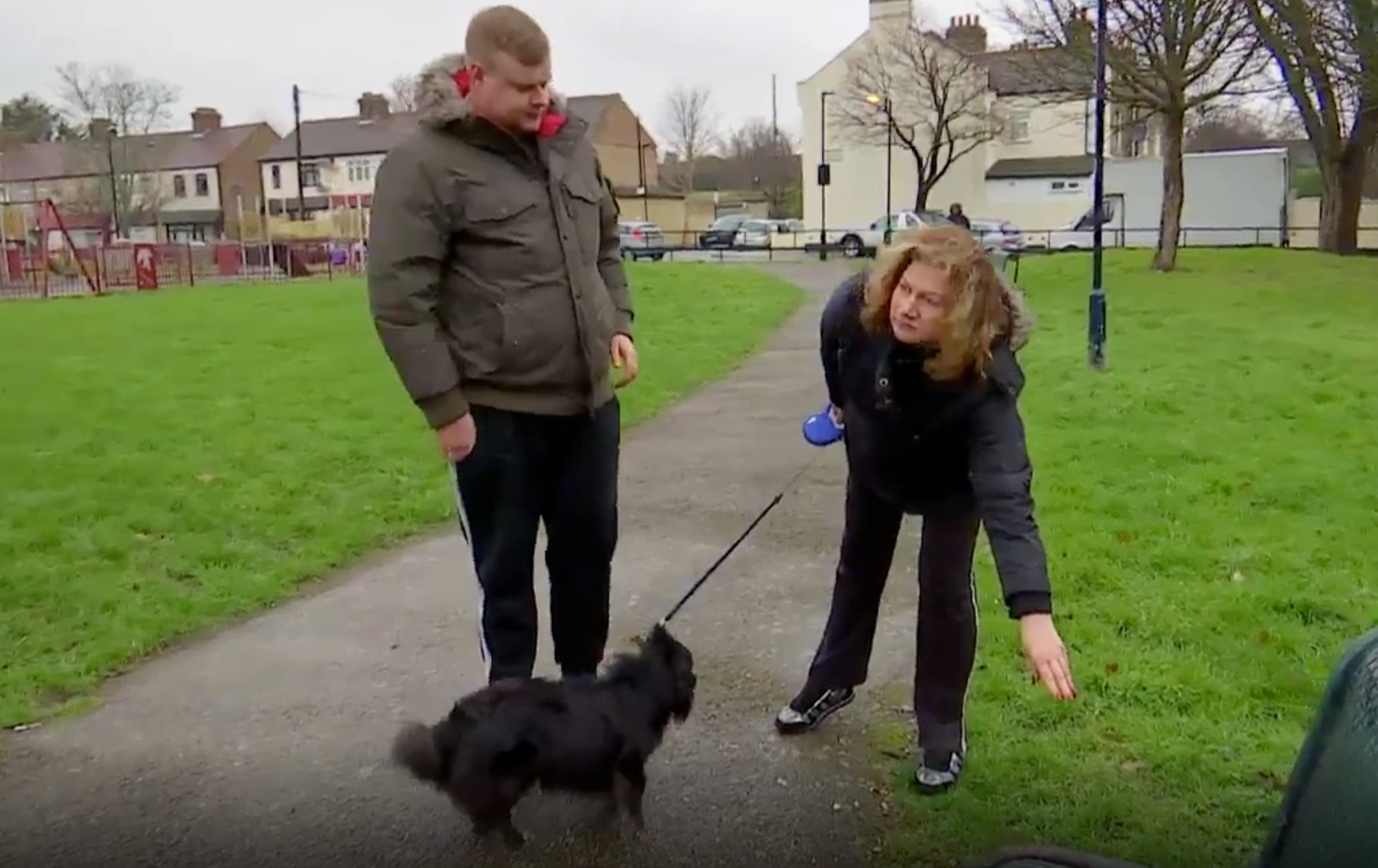 Rima Zvaliauskiene and her son, Ovidijus, at the place where they found the baby | Photo: Twitter/ITV London