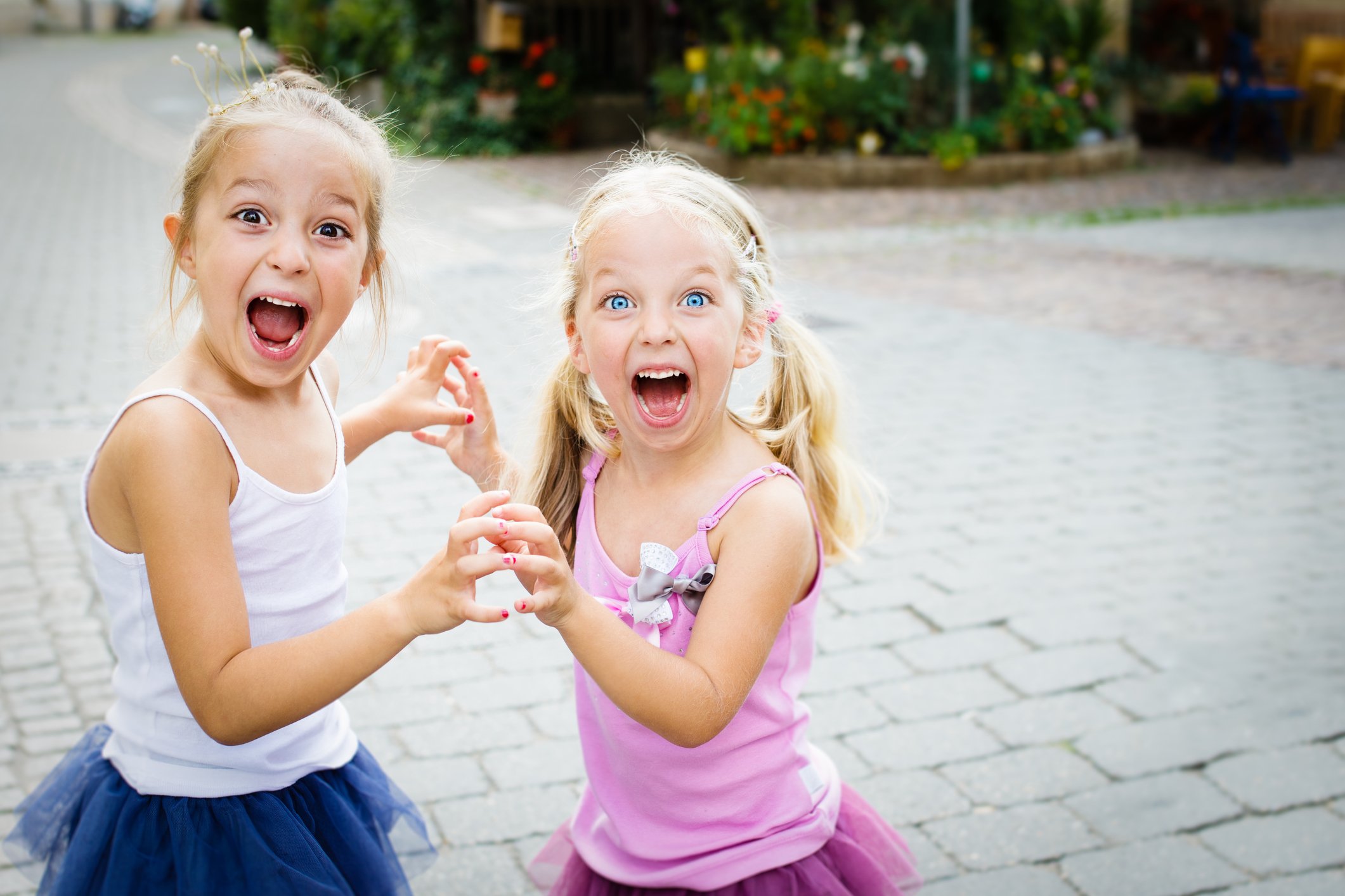 Photo of two girls having fun | Photo: Getty Images