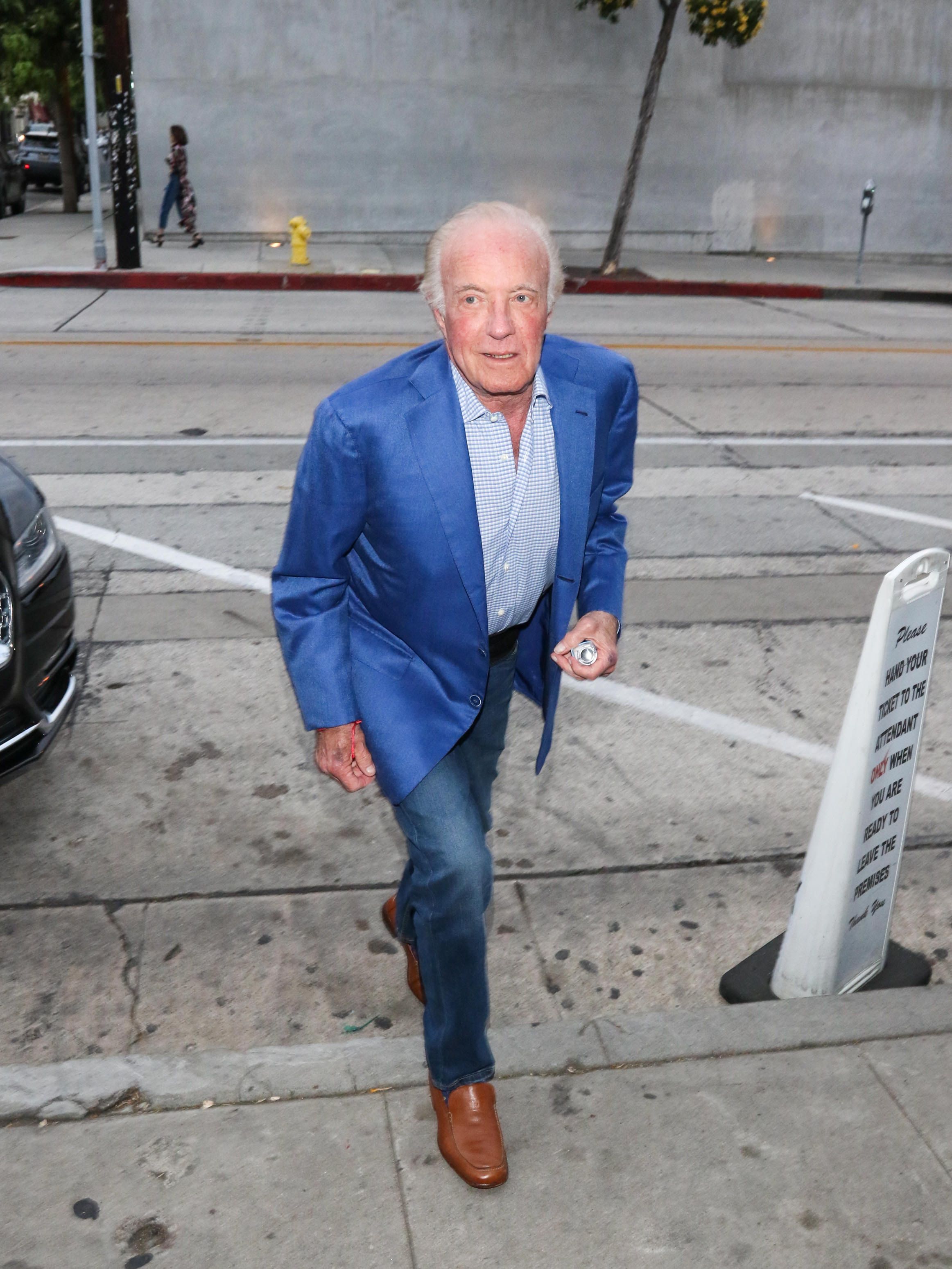 James Caan spotted by the press on May 24, 2018 in Los Angeles, California. | Source: Getty Images