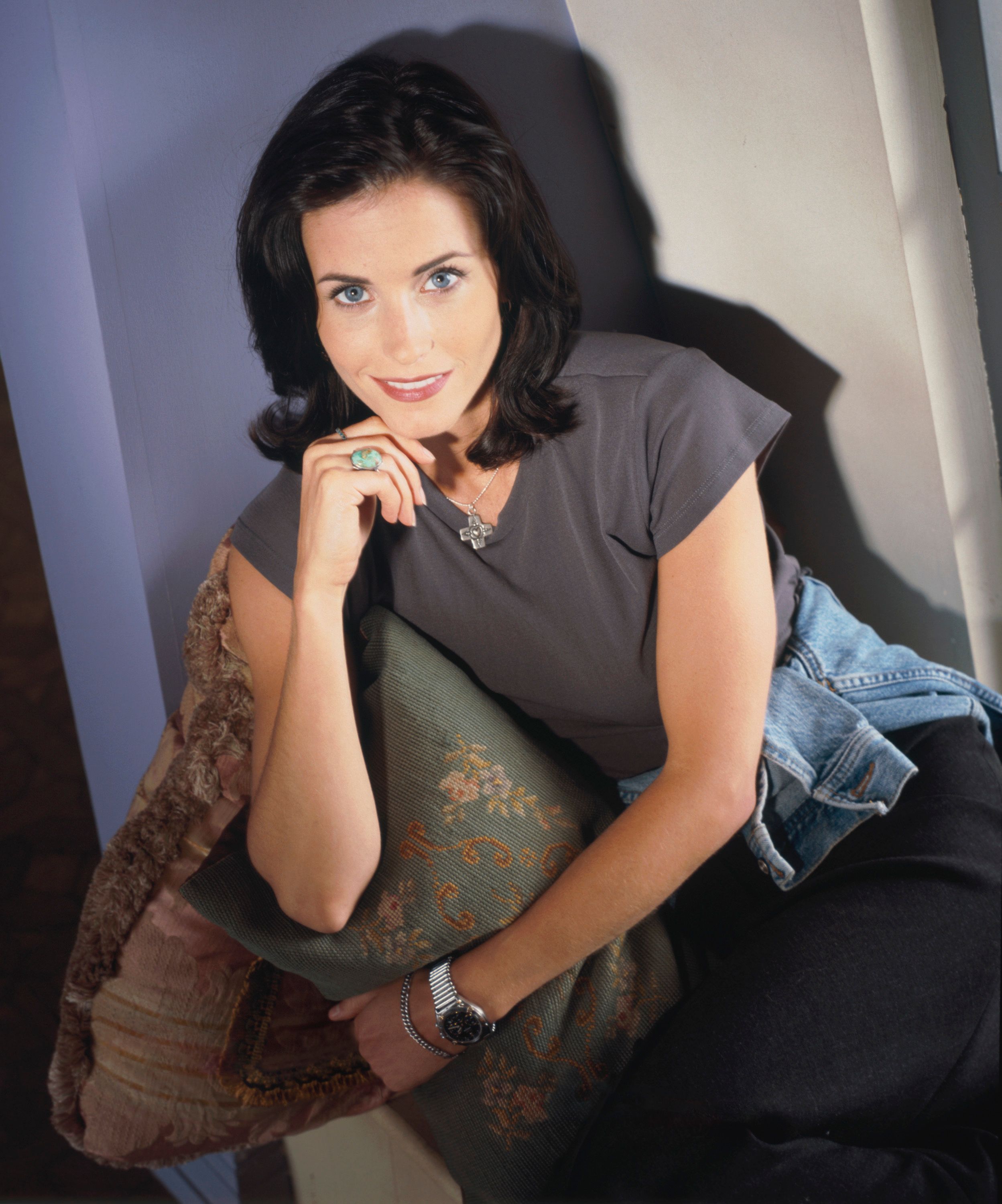 1994 Publicity shot from the first season of "Friends" -- Courteney Cox as Monica Geller | Source: Getty Images