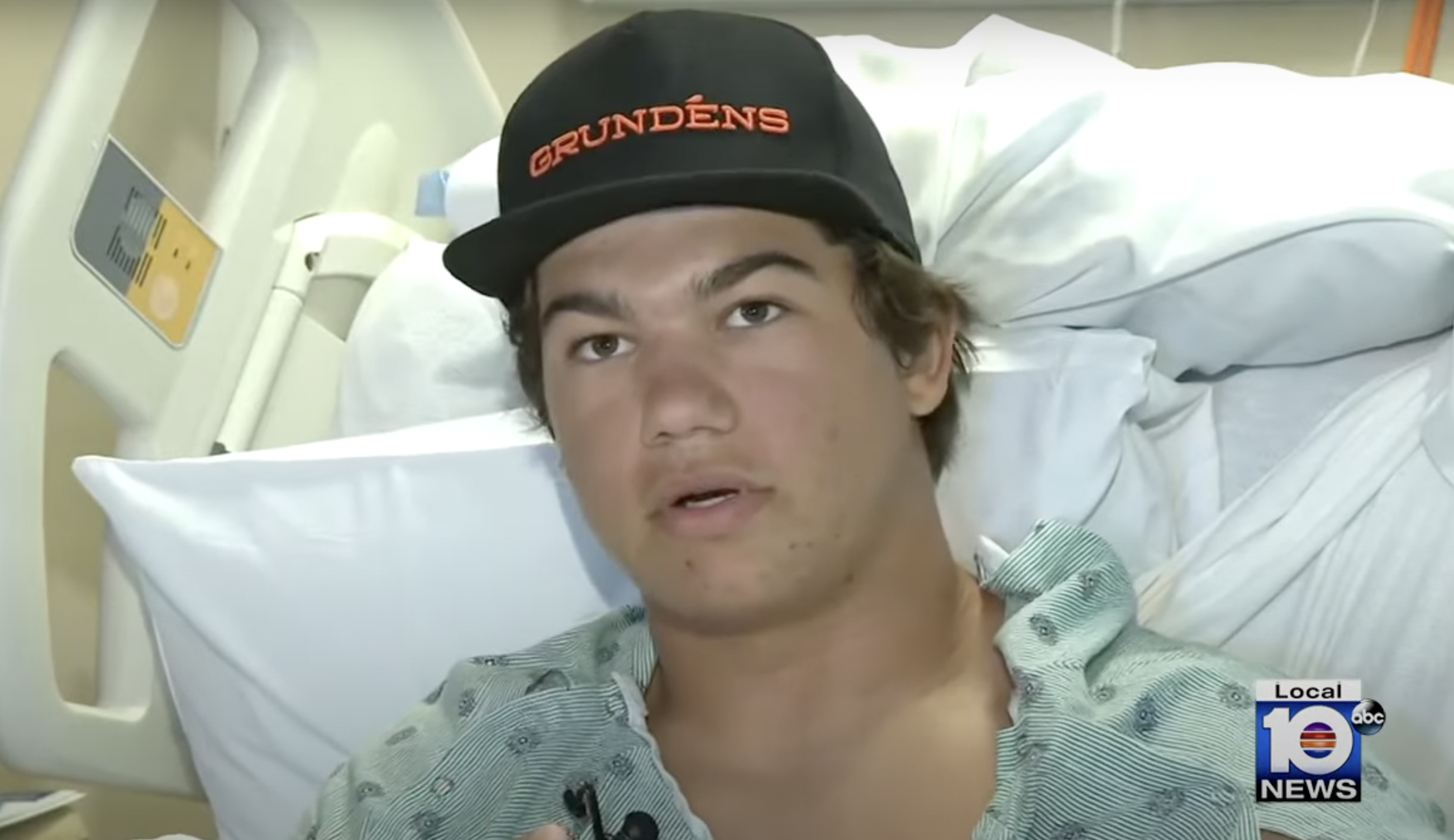 Kevin Blanco in a hospital | Source: https://www.youtube.com/watch?v=S-Sosp21blo