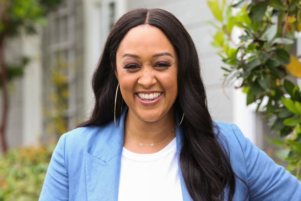 Tia Mowry visits Hallmark's "Home & Family" at Universal Studios Hollywood in Universal City, California | Photo: Getty Images