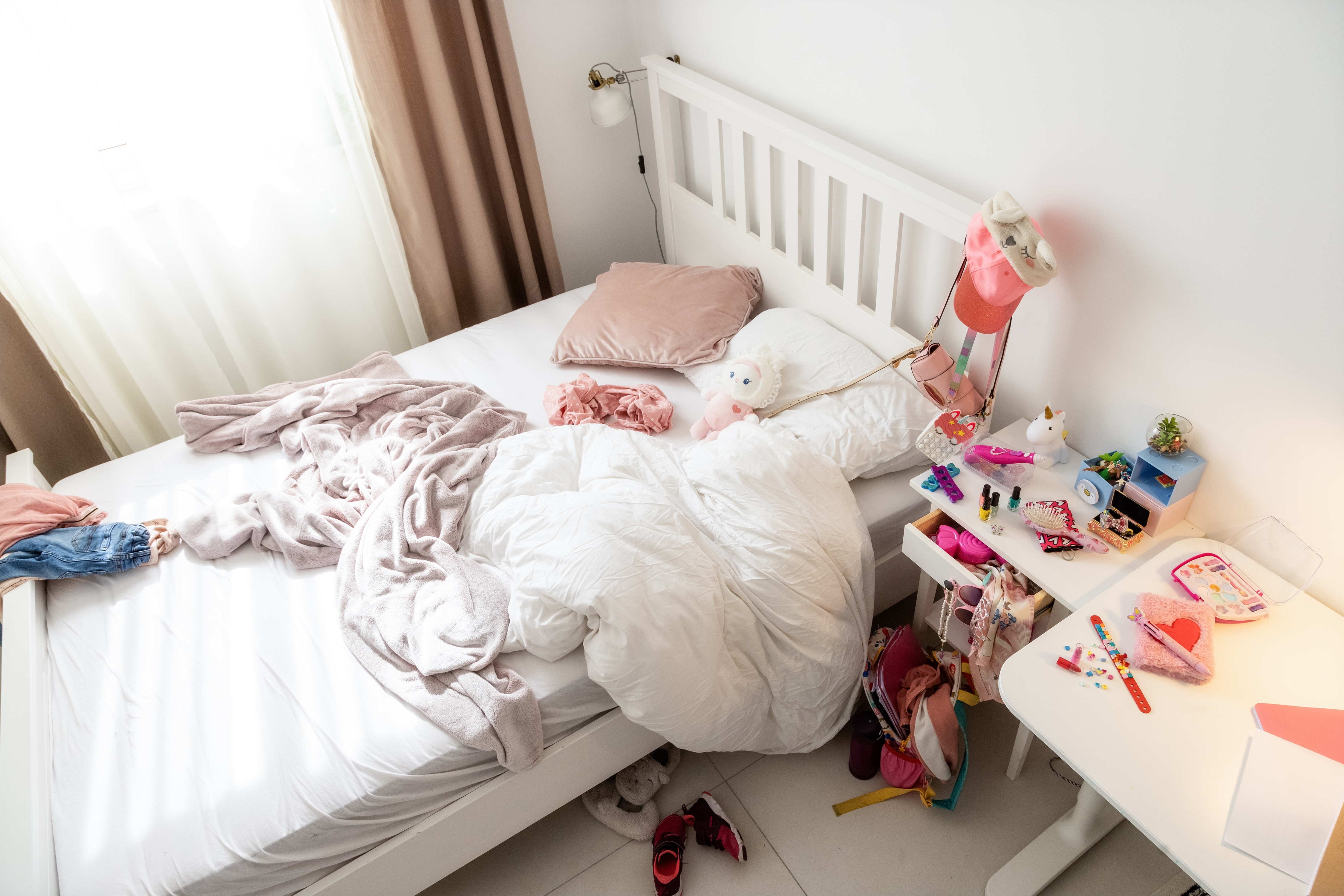 Mess in girl's room.| Source: Shutterstock