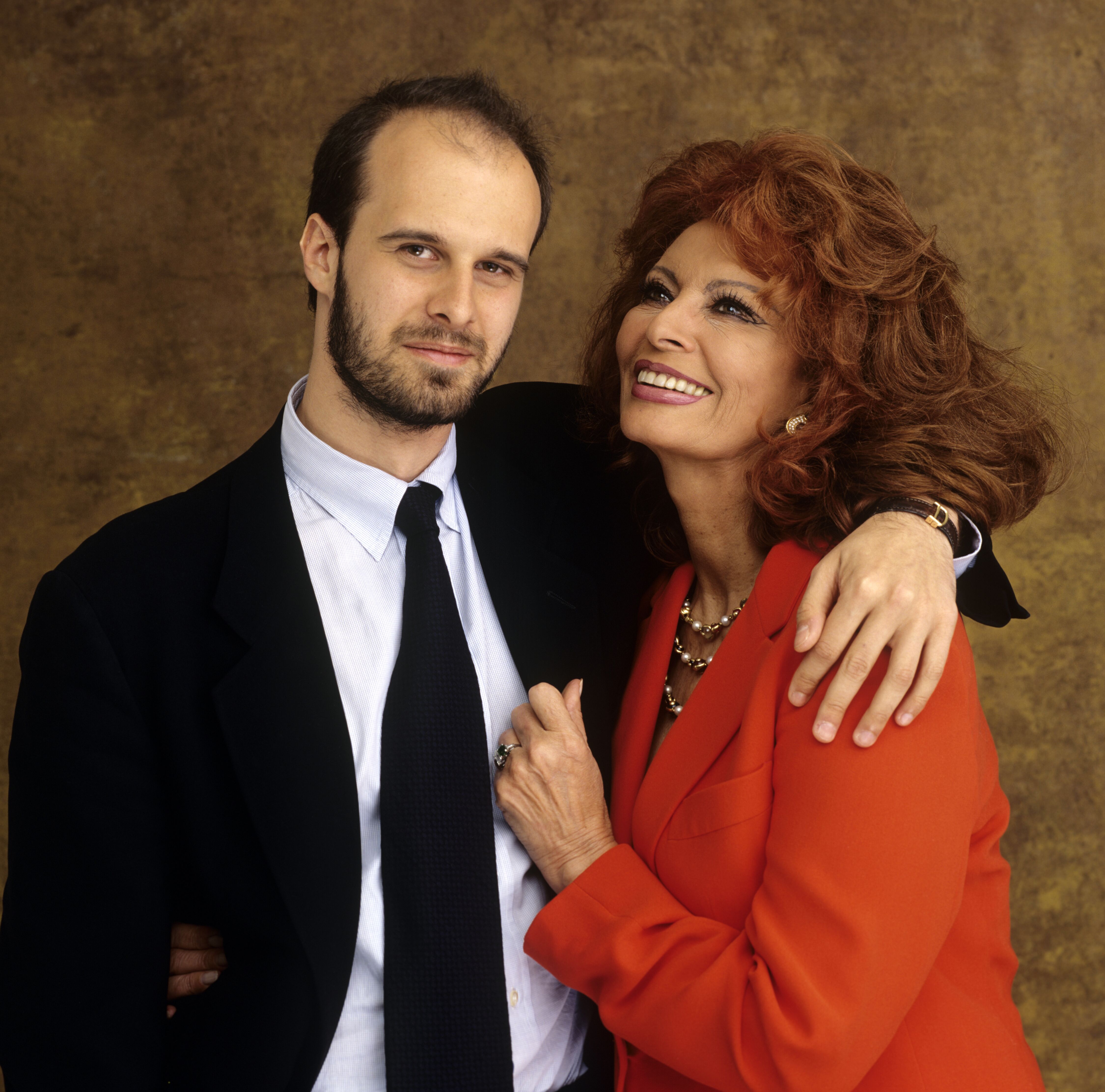 Sophia Loren and youngest son, Edoardo Ponti pose for a photo on May 30, 2001 in Toronto, Canada | Source: Getty Images