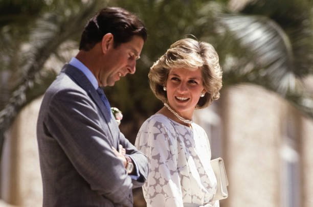 La princesse Diana et le prince Charles en parfaite harmonie | Sources : Getty Images La princesse Diana et le prince Charles en parfaite harmonie | Sources : Getty Images